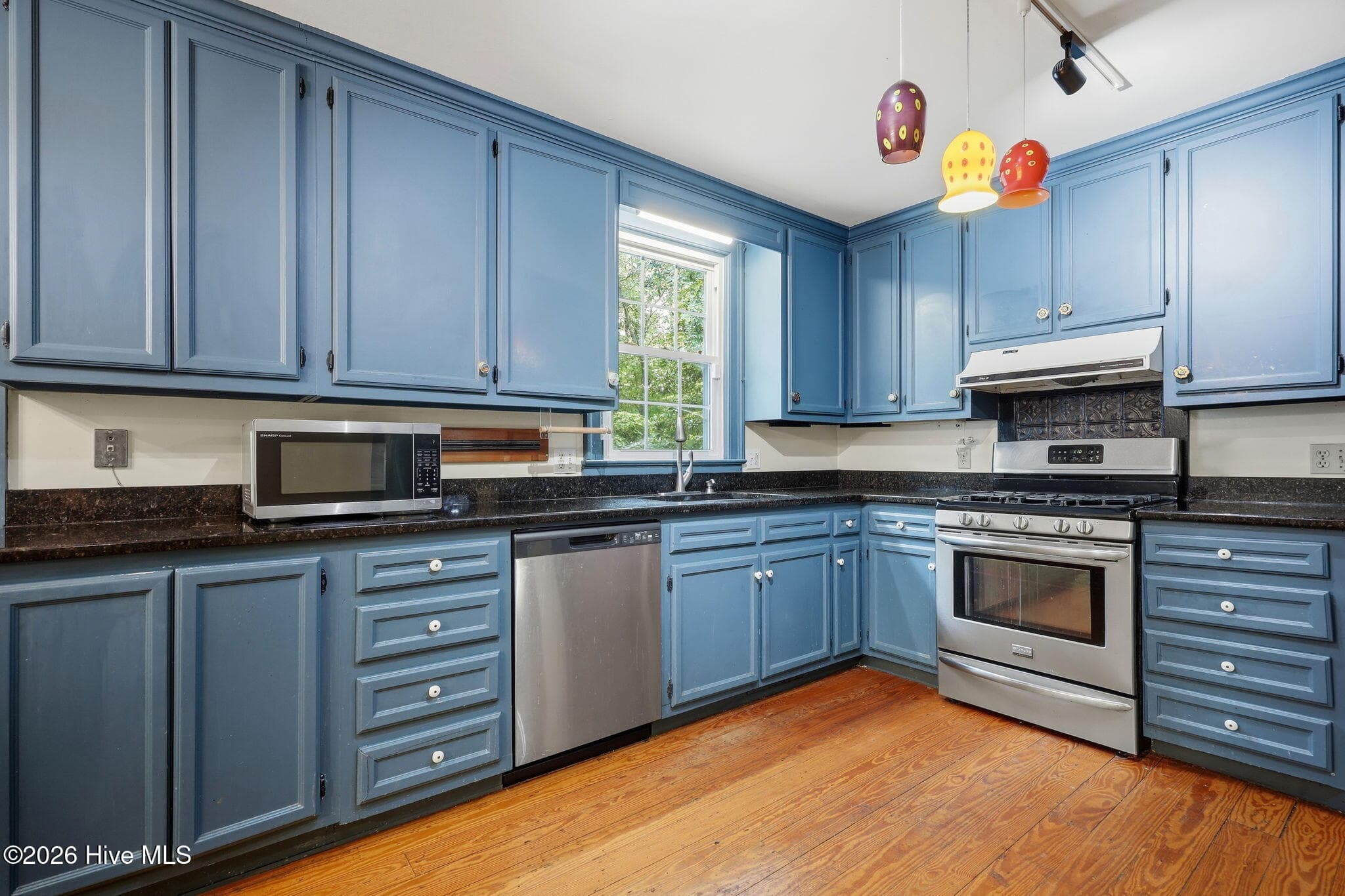 Single Family Residence at 1608 Canterbury Road, Greenville, NC 27858, photo 21 of 57