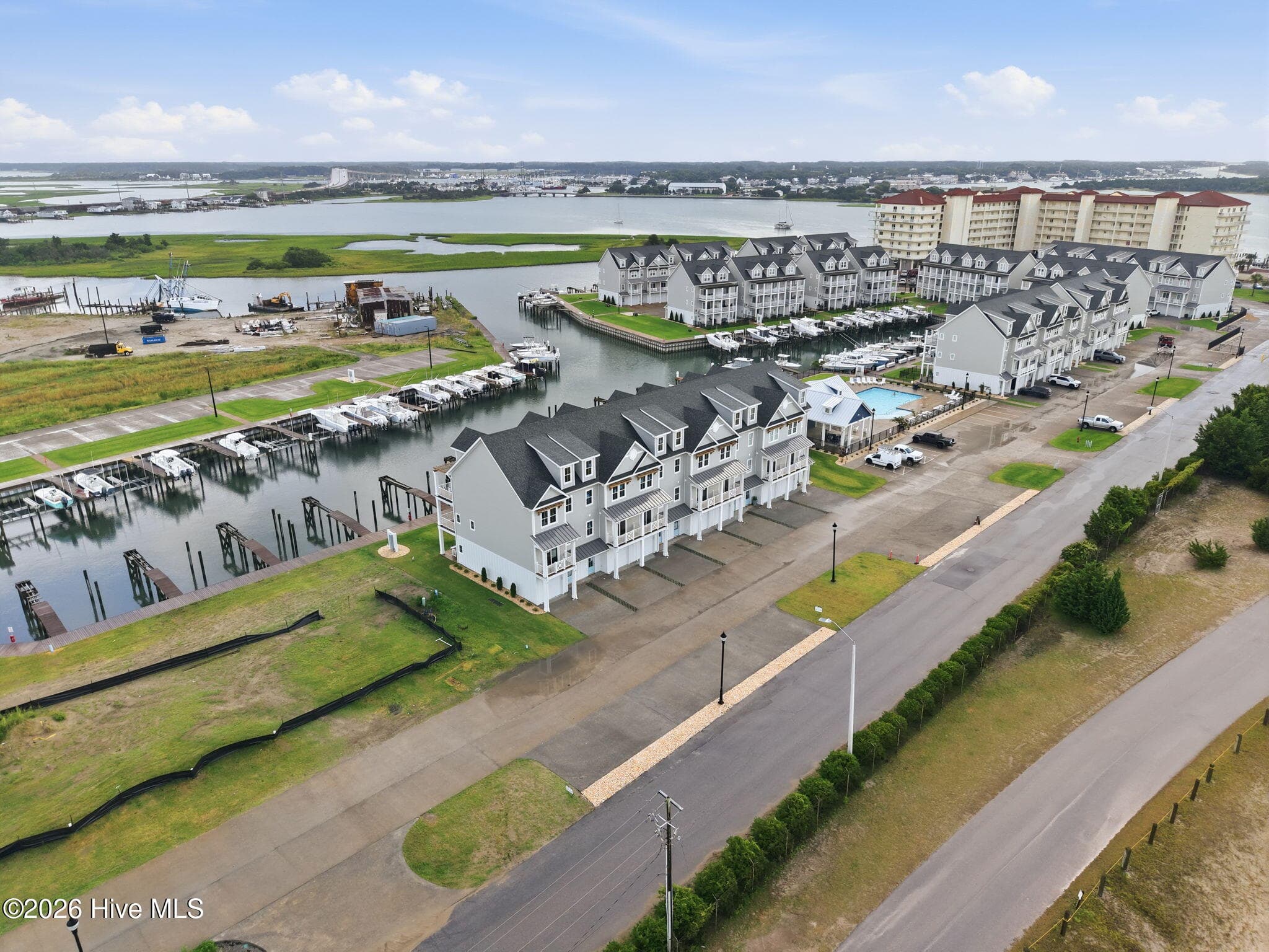 Townhouse at 200 Olde Towne Yacht Club Drive 50, Beaufort, NC 28516, photo 11 of 53