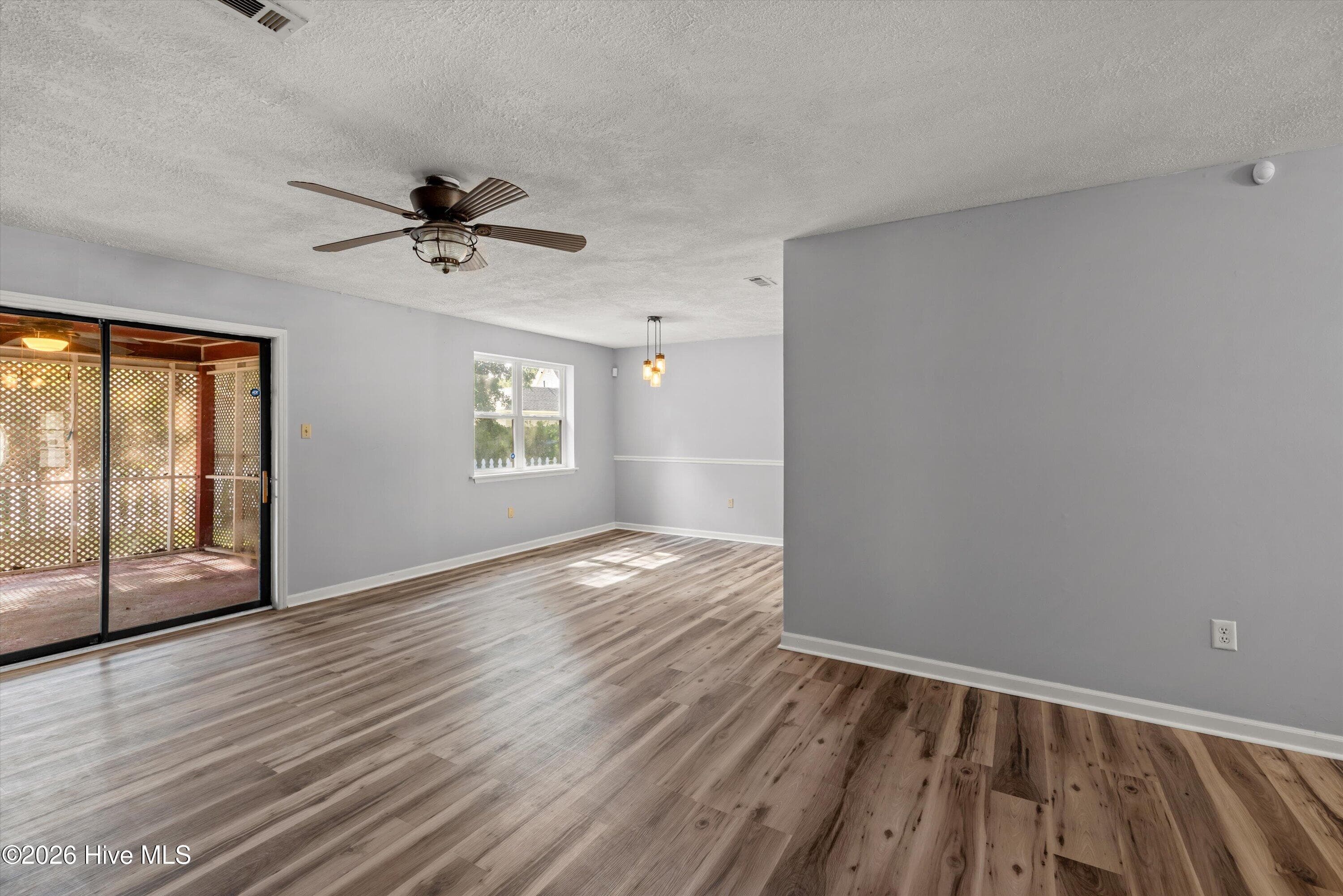 Single Family Residence at 4407 Goshen Lake Drive S, Augusta, GA 30906, photo 10 of 44