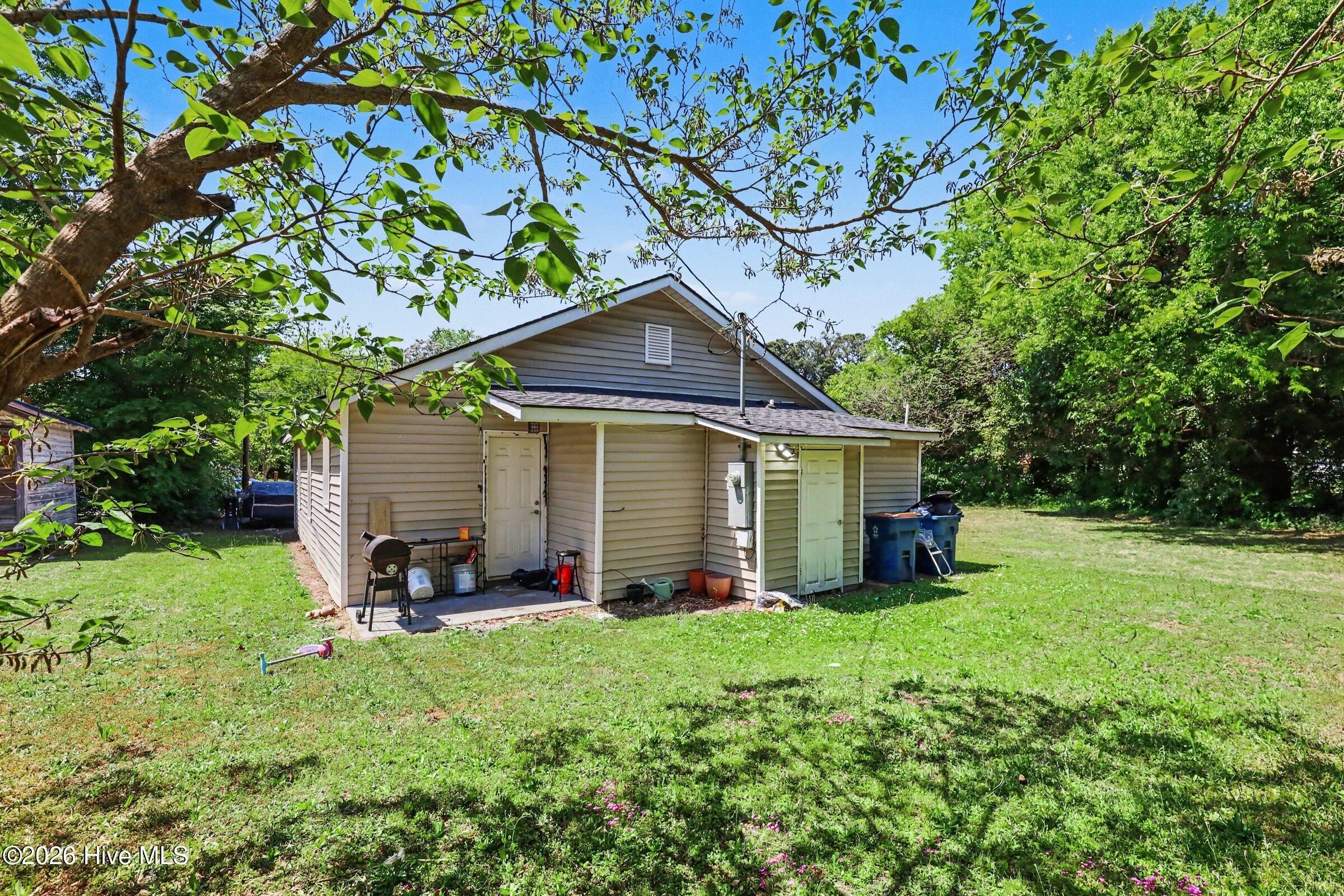 Single Family Residence at 518 E Townsend Street, Dunn, NC 28334, photo 22 of 24