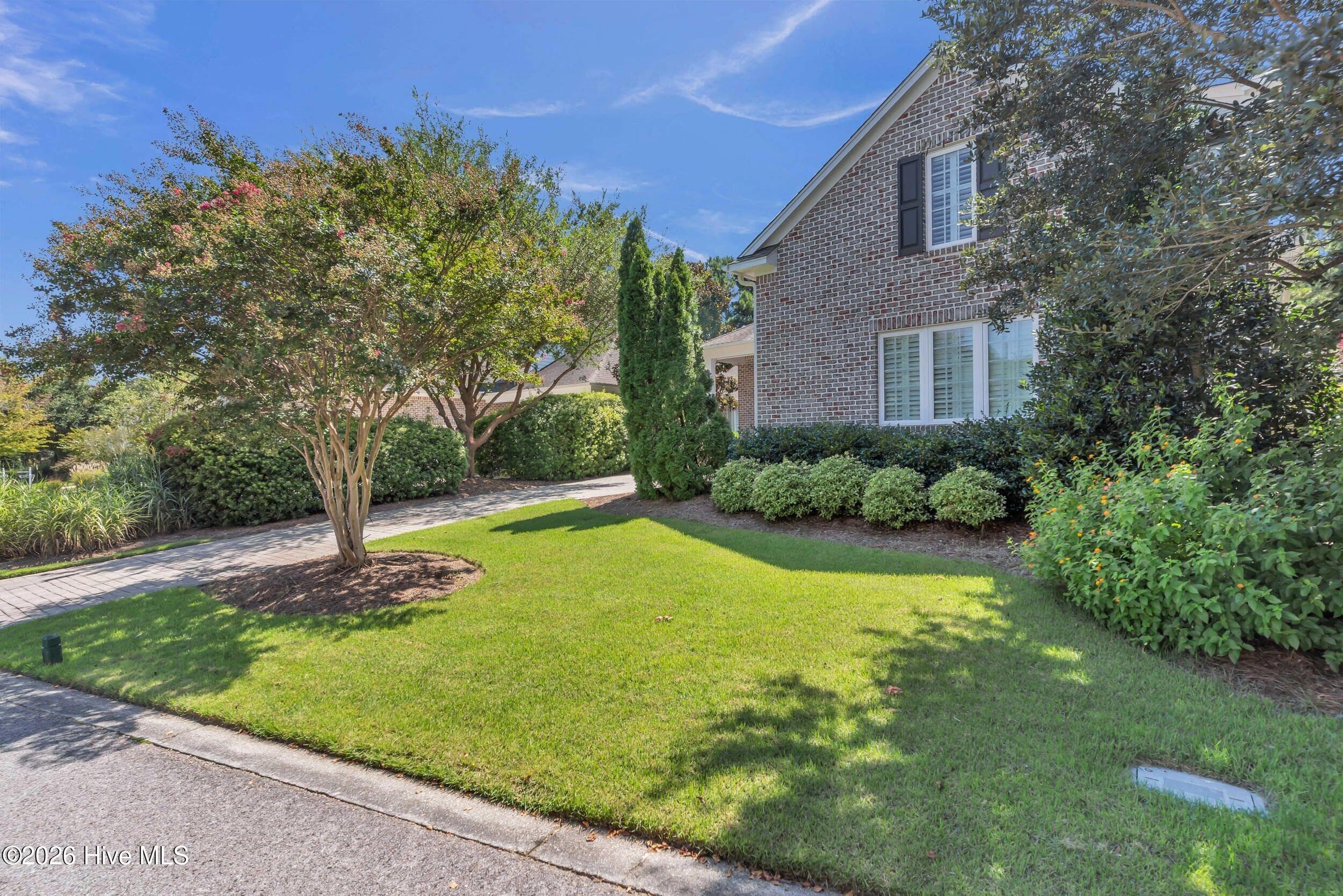 Single Family Residence at 551 Windstar Lane, Wilmington, NC 28411, photo 4 of 65