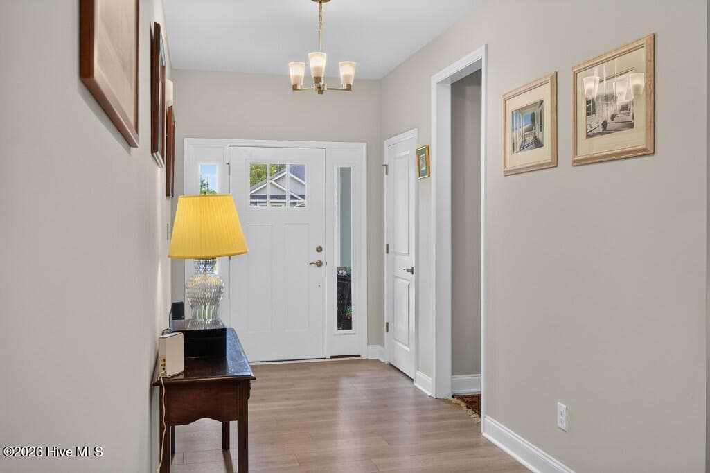 Single Family Residence at 1109 Coral Reef Drive, New Bern, NC 28560, photo 7 of 39