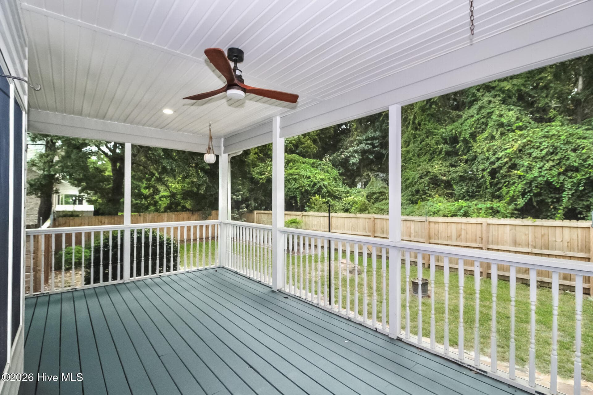 Single Family Residence at 1604 Sound Watch Drive, Wilmington, NC 28409, photo 36 of 39