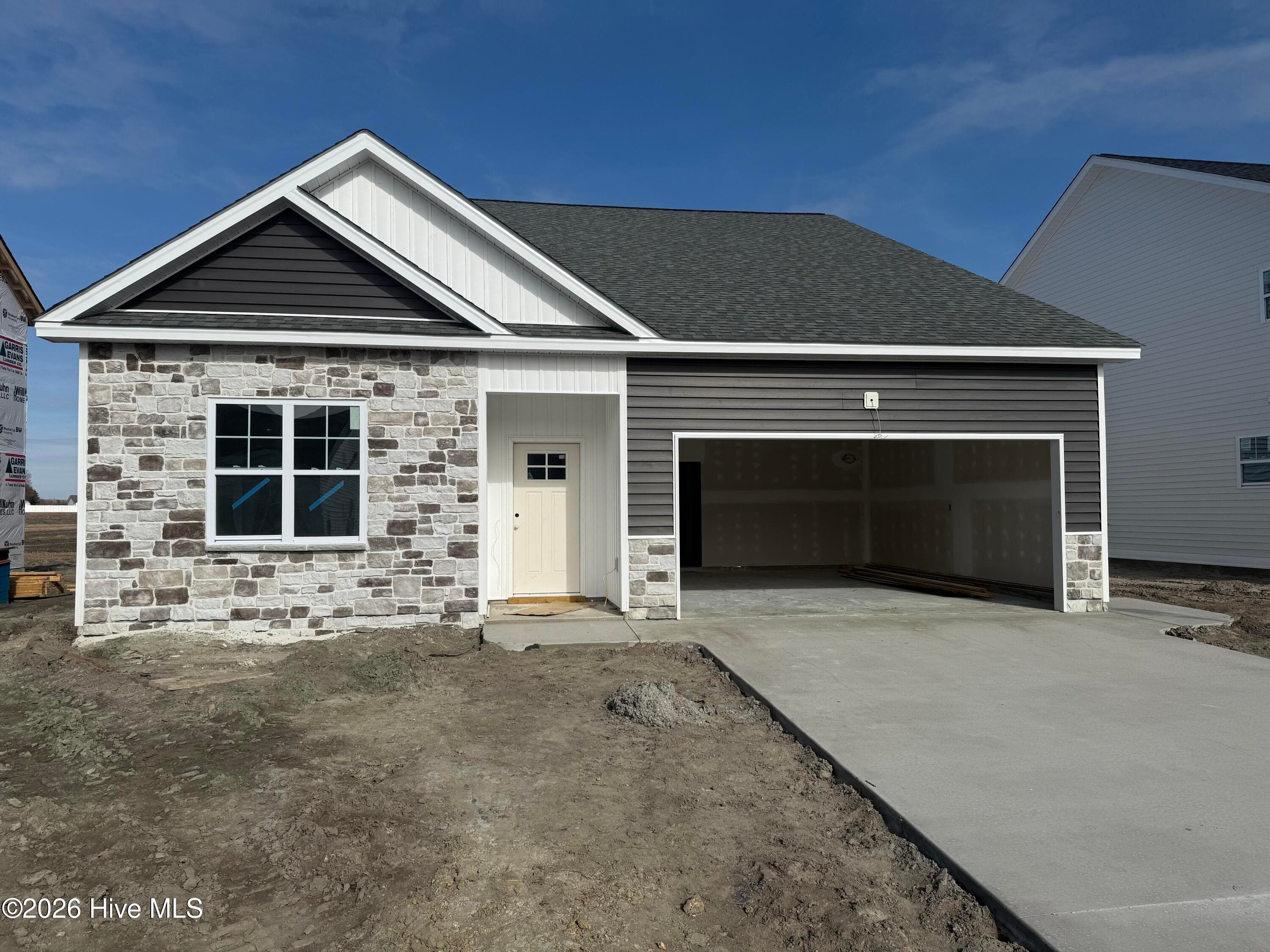 Single Family Residence at 1025 Seven Iron Drive, Ayden, NC 28513, photo 4 of 34
