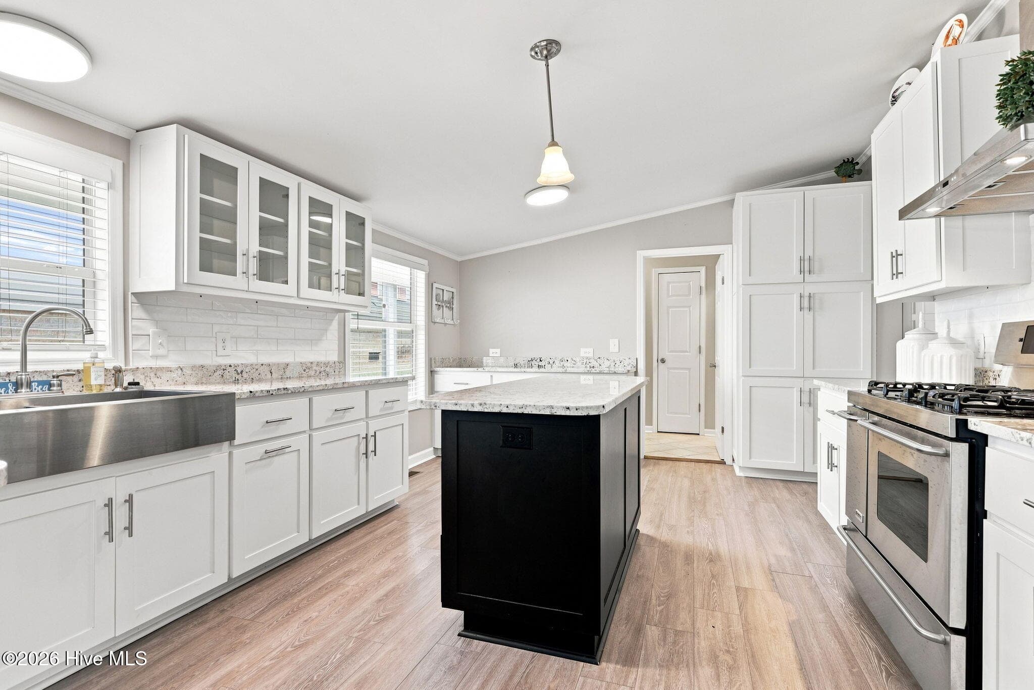Manufactured Home at 1530 Salter Path Road 59, Indian Beach, NC 28512, photo 14 of 53
