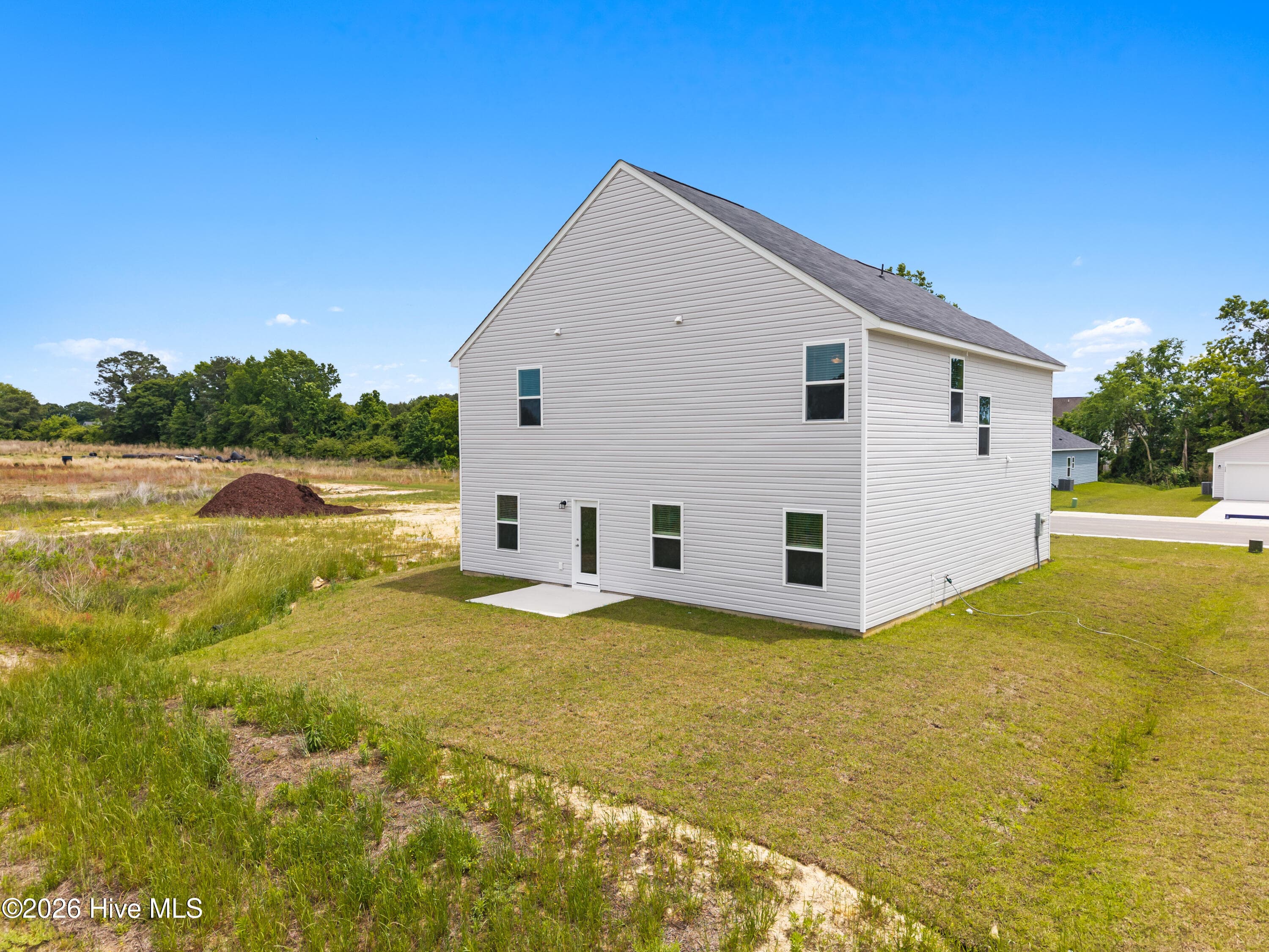 Single Family Residence at 141 N Squires Run Lane, Richlands, NC 28574, photo 95 of 105