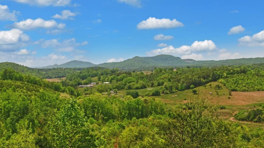 Single Family Residence at 322 Deer Haven Trail, Murphy, NC 28906, photo 2 of 47