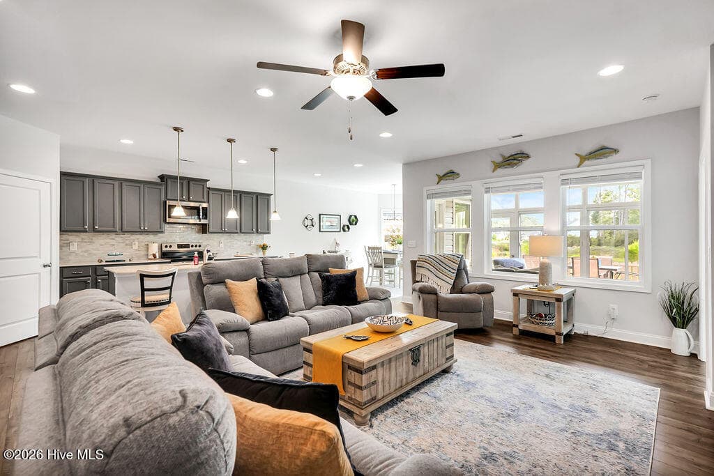 Single Family Residence at 1146 Spincast Road, Southport, NC 28461, photo 6 of 51