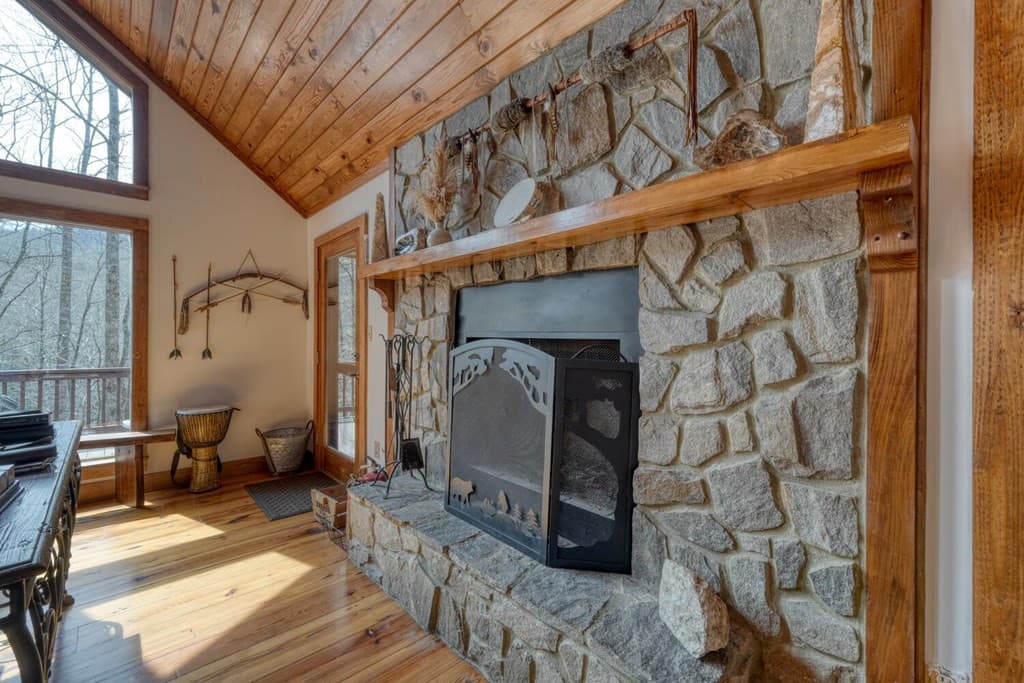 Residential at 575 Carolina Springs Lane, Franklin, NC 28734, photo 15 of 68