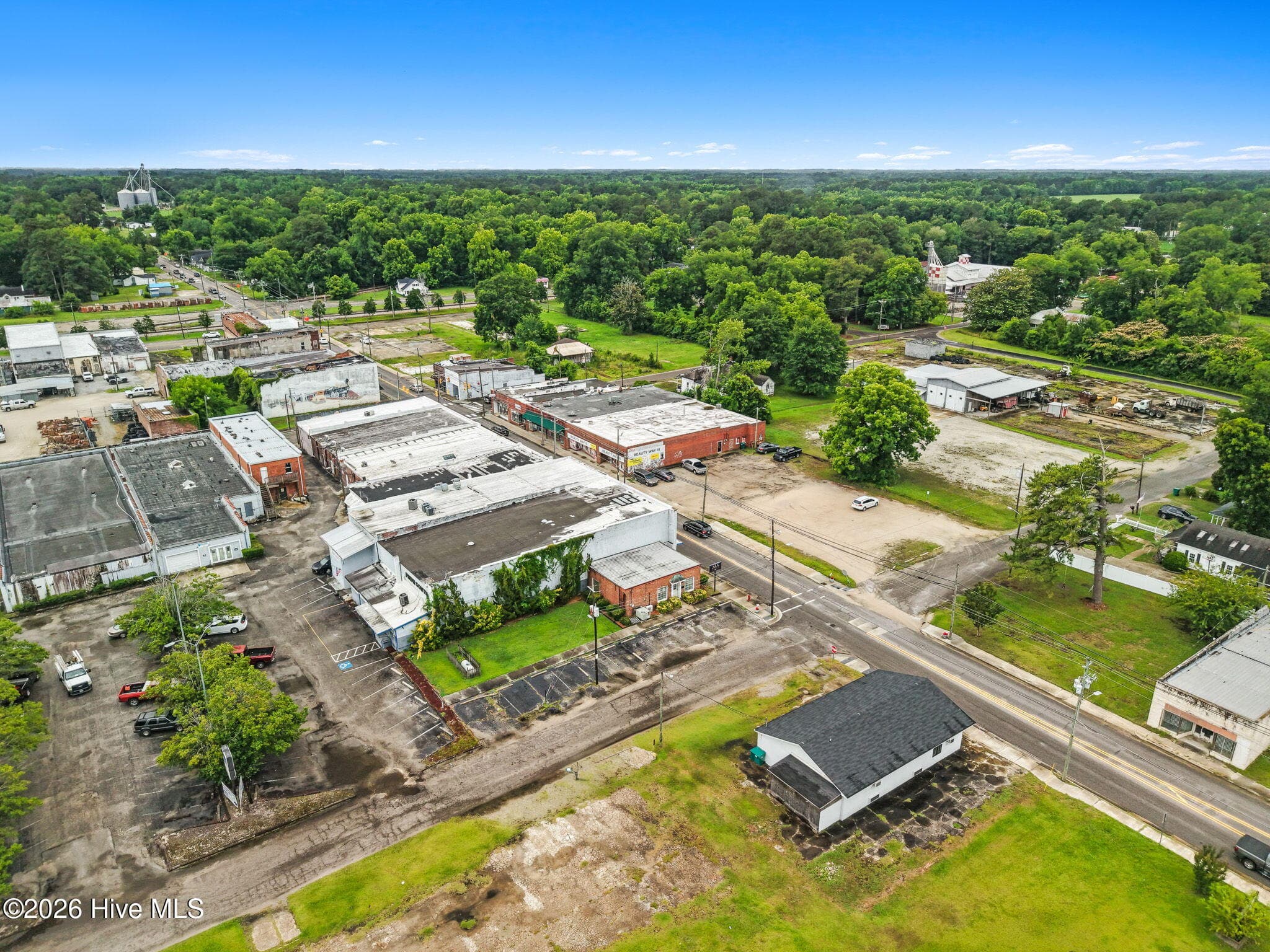 Business at 222 N Brown Street, Chadbourn, NC 28431, photo 15 of 18
