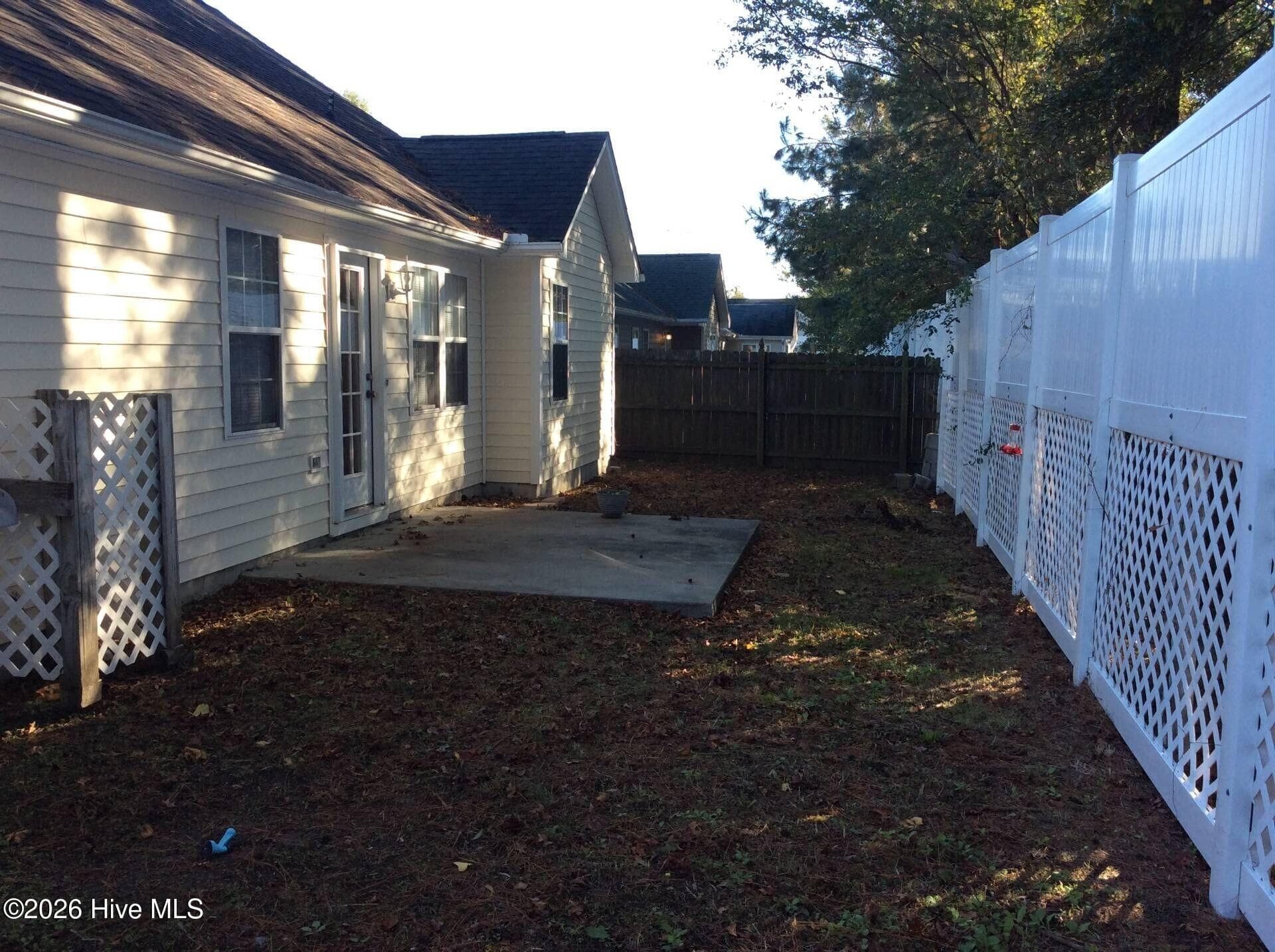 Single Family Residence at 112 Inge Court, New Bern, NC 28562, photo 11 of 24