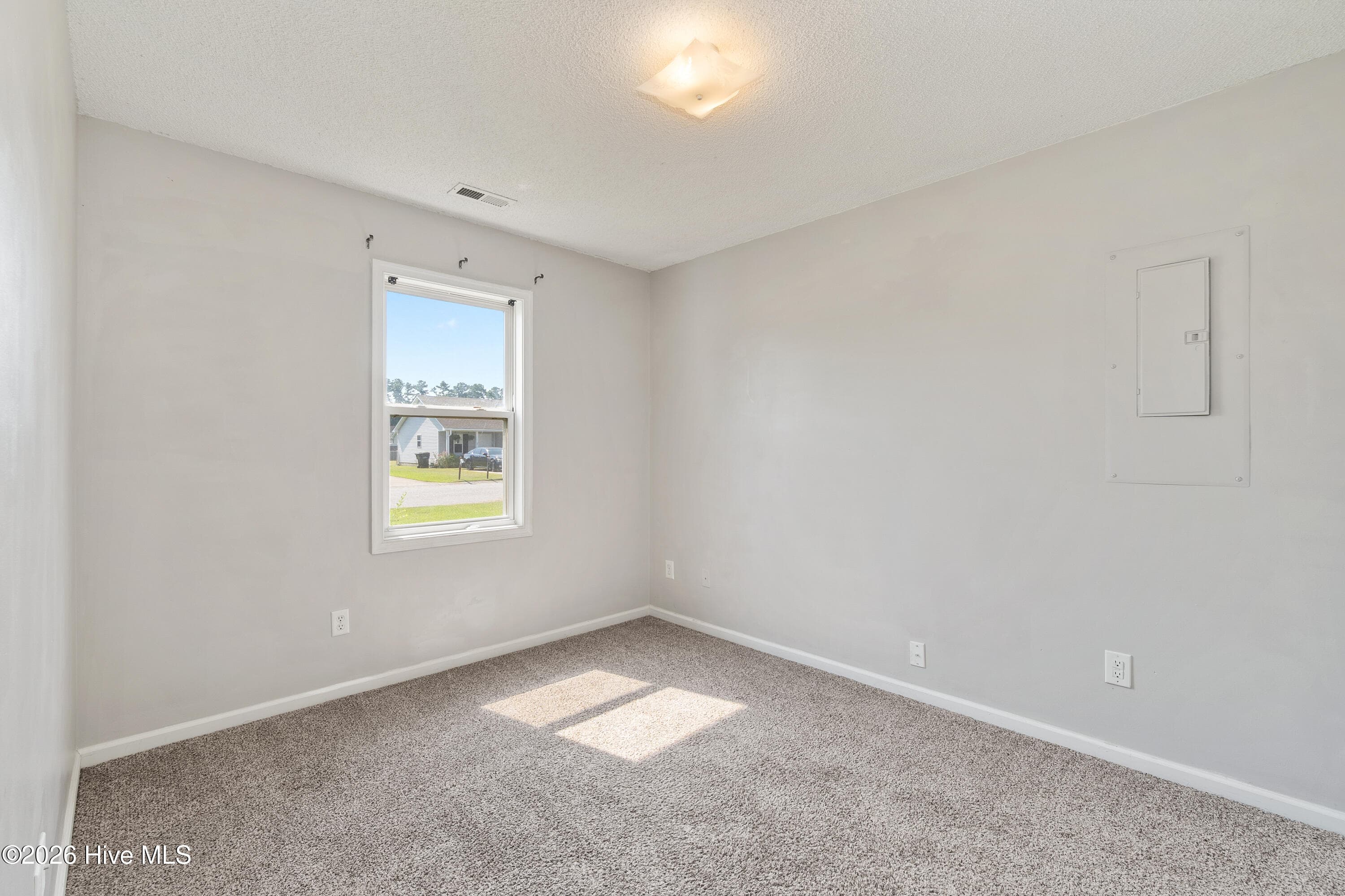Single Family Residence at 105 Raintree Run, Elizabeth City, NC 27909, photo 27 of 48