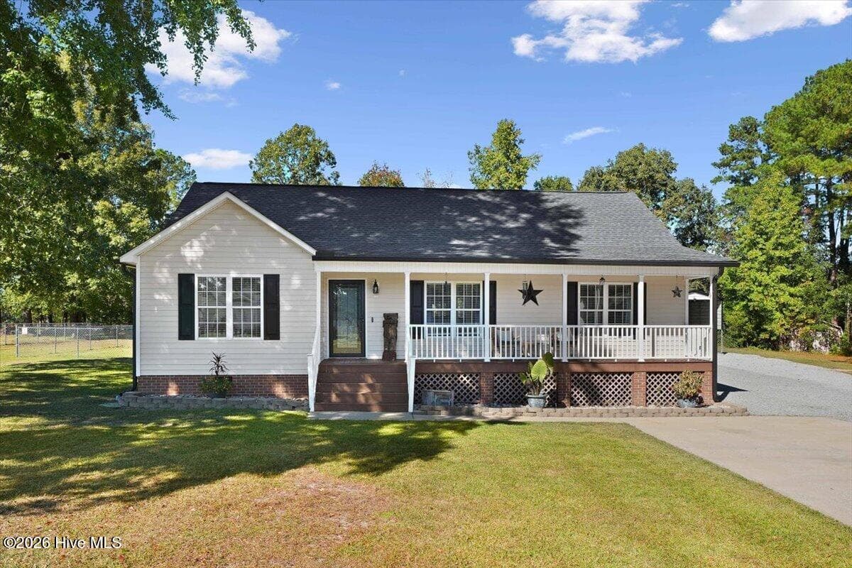 209 Davis Farm Drive, Selma, NC 27576