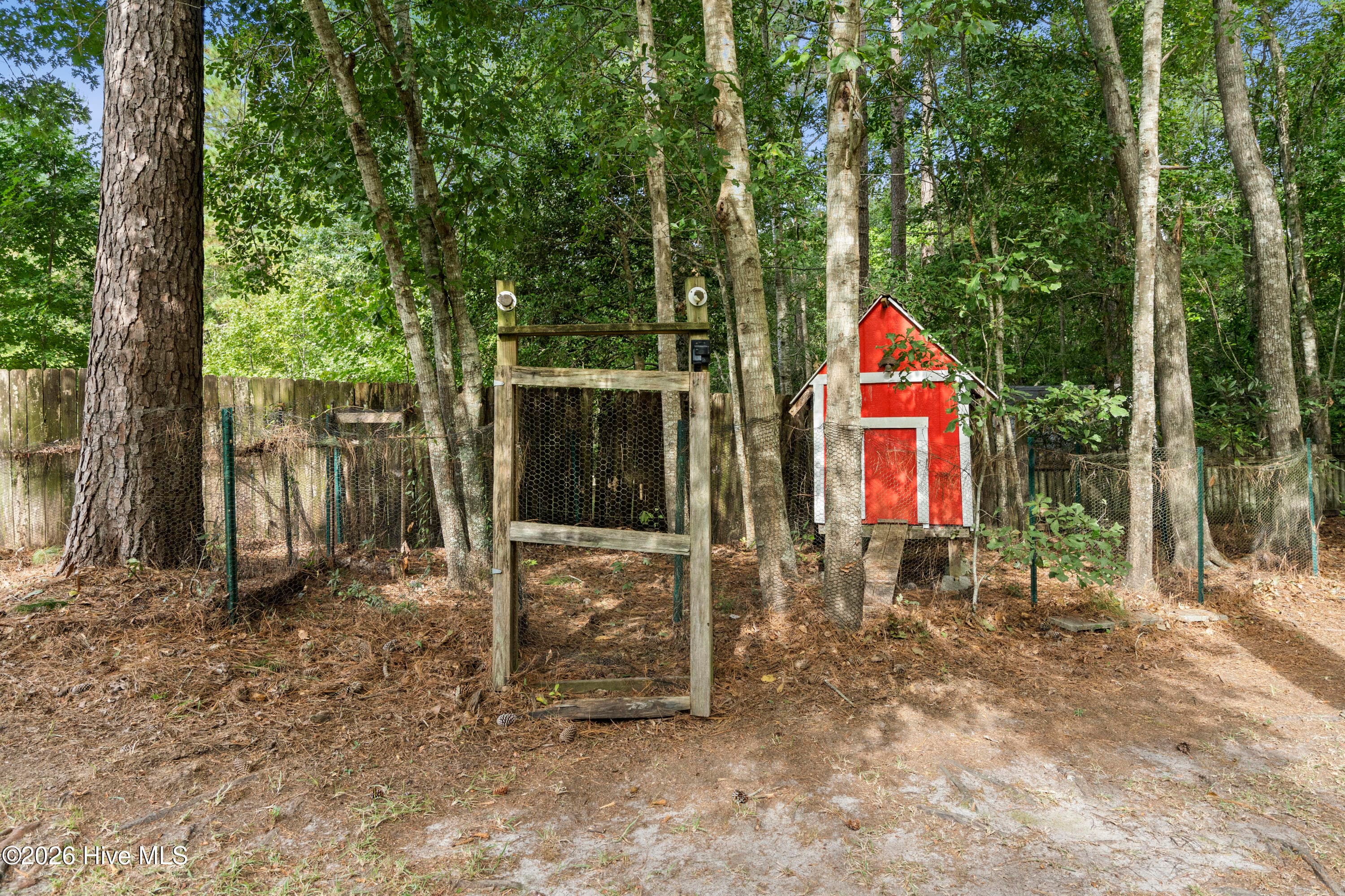 Single Family Residence at 259 S Creek Drive, Jacksonville, NC 28540, photo 29 of 32