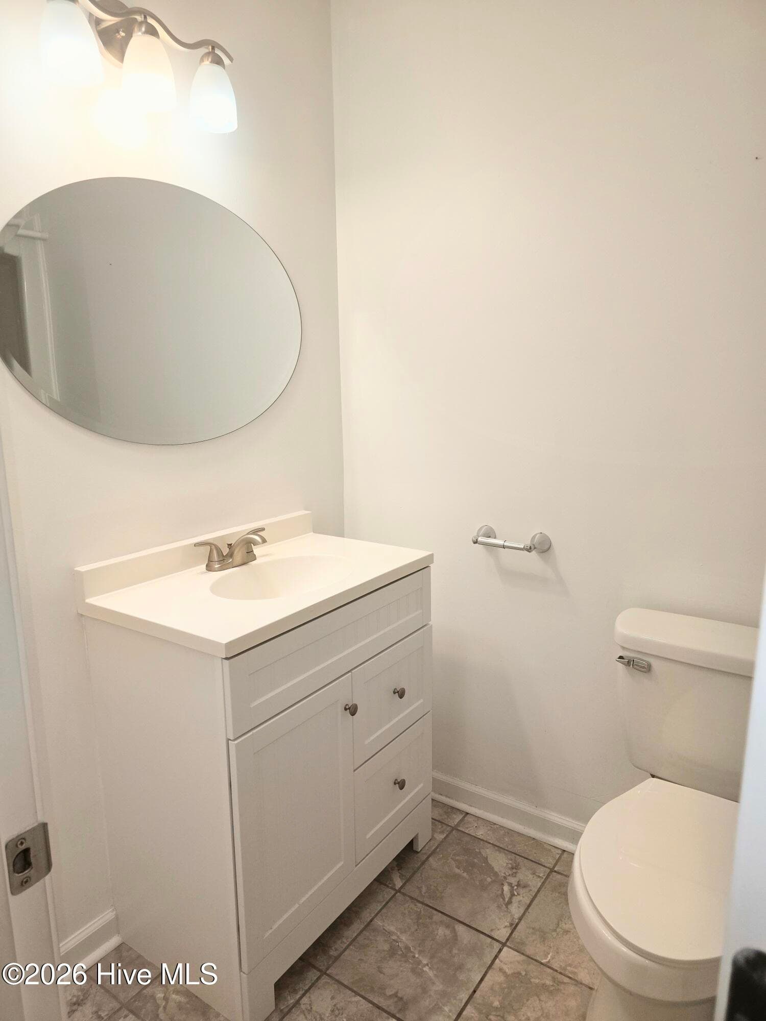 Townhouse at 114 Quarterdeck, New Bern, NC 28562, photo 24 of 33
