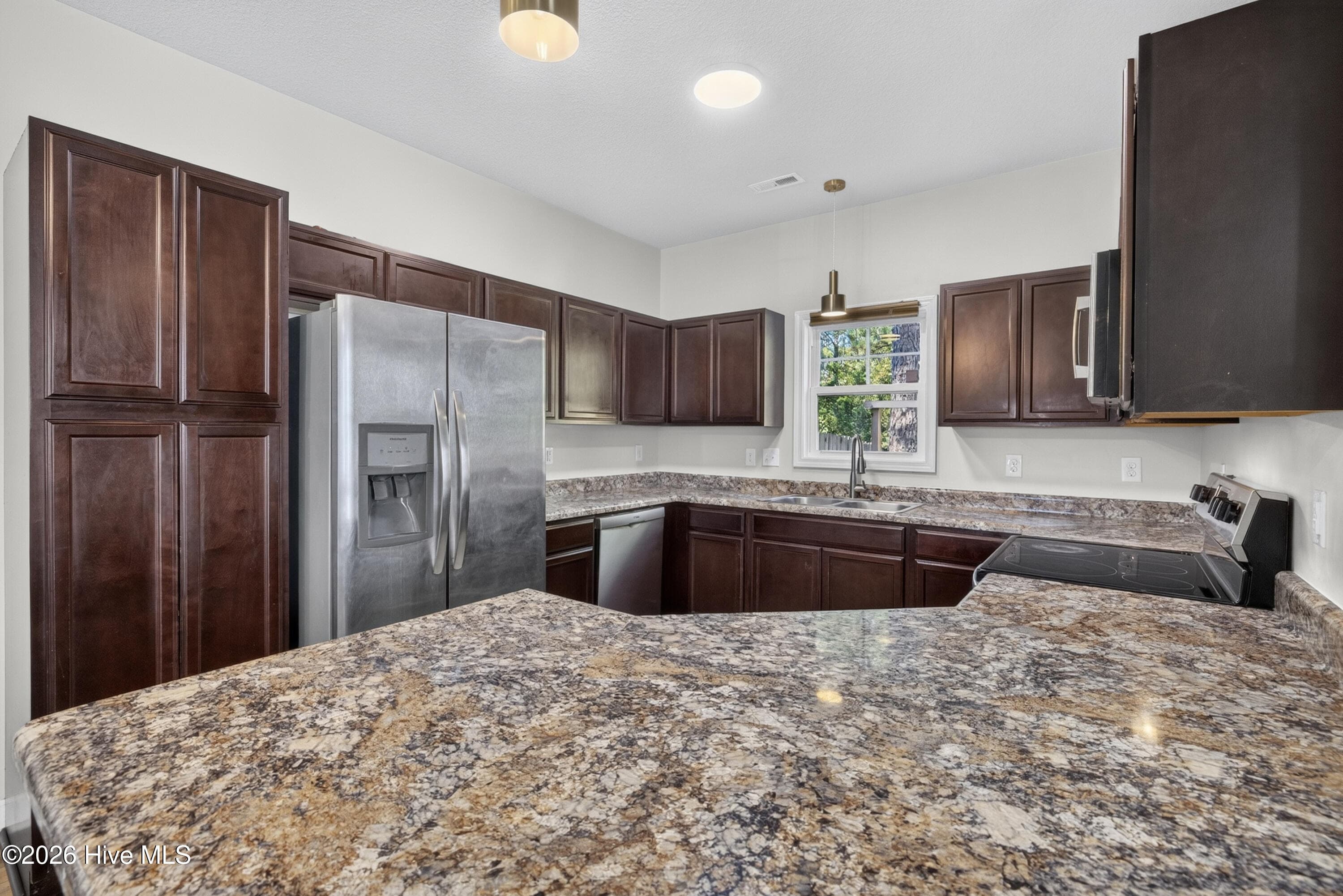 Townhouse at 391 Frisco Way, Holly Ridge, NC 28445, photo 18 of 49