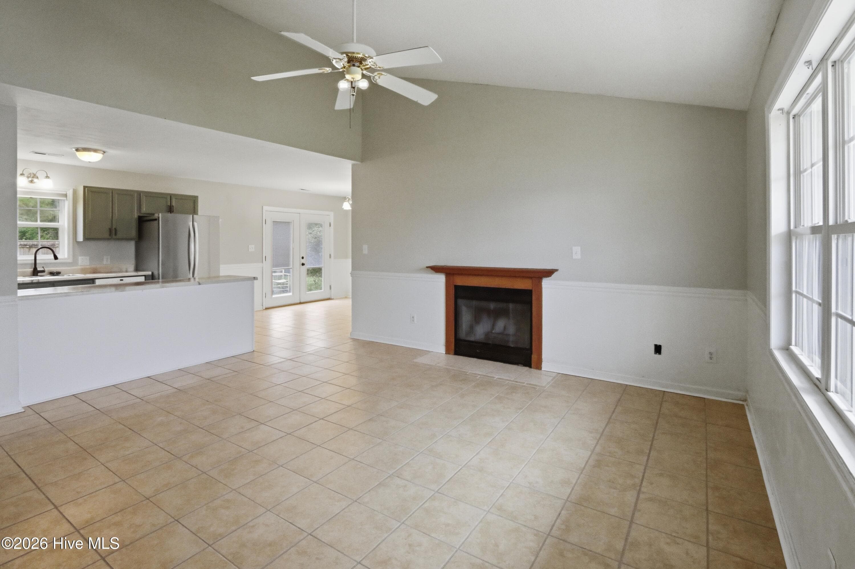 Single Family Residence at 115 Daphne Drive, Hubert, NC 28539, photo 8 of 34