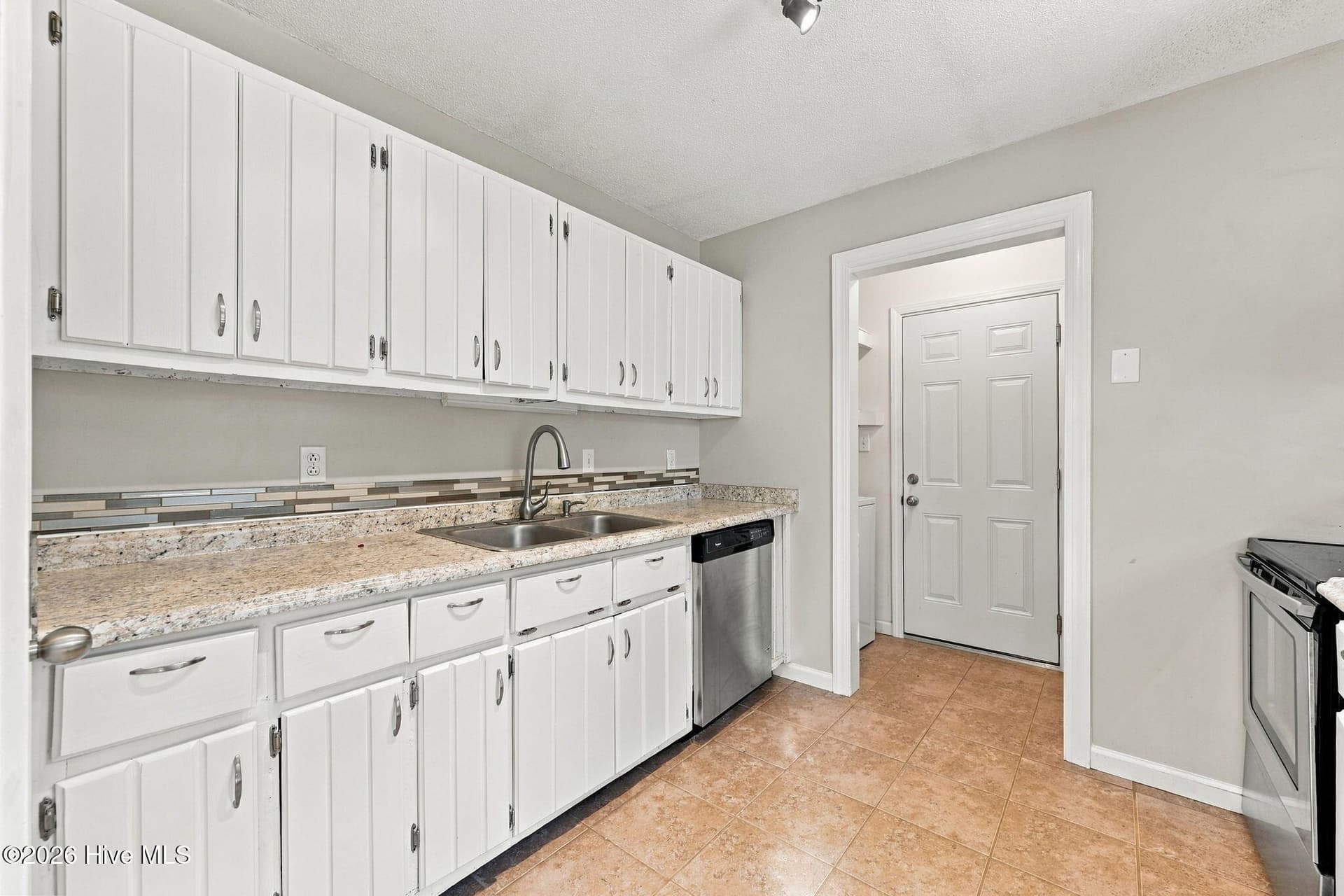 Single Family Residence at 368 Union Chapel Church Road, Richlands, NC 28574, photo 12 of 47