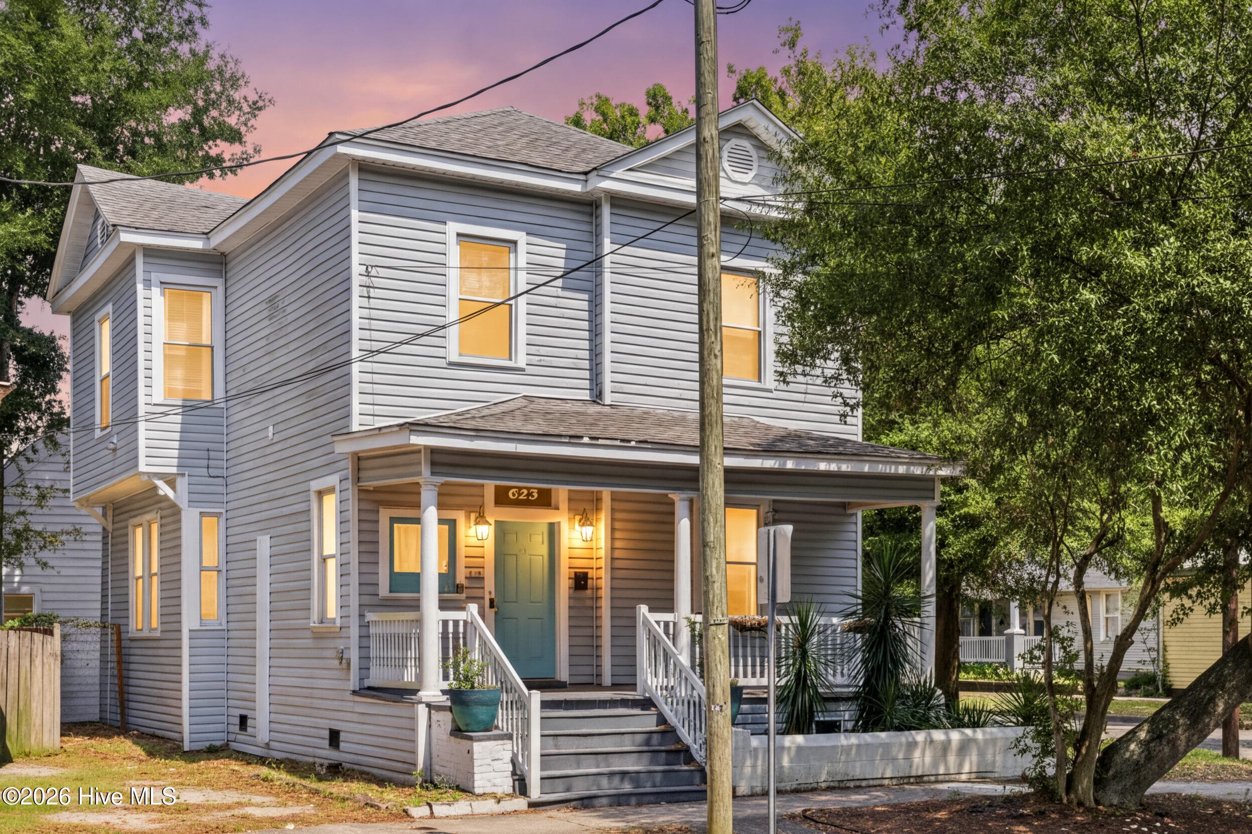 Duplex at 623 S 6th Street, Wilmington, NC 28401, photo 2 of 29