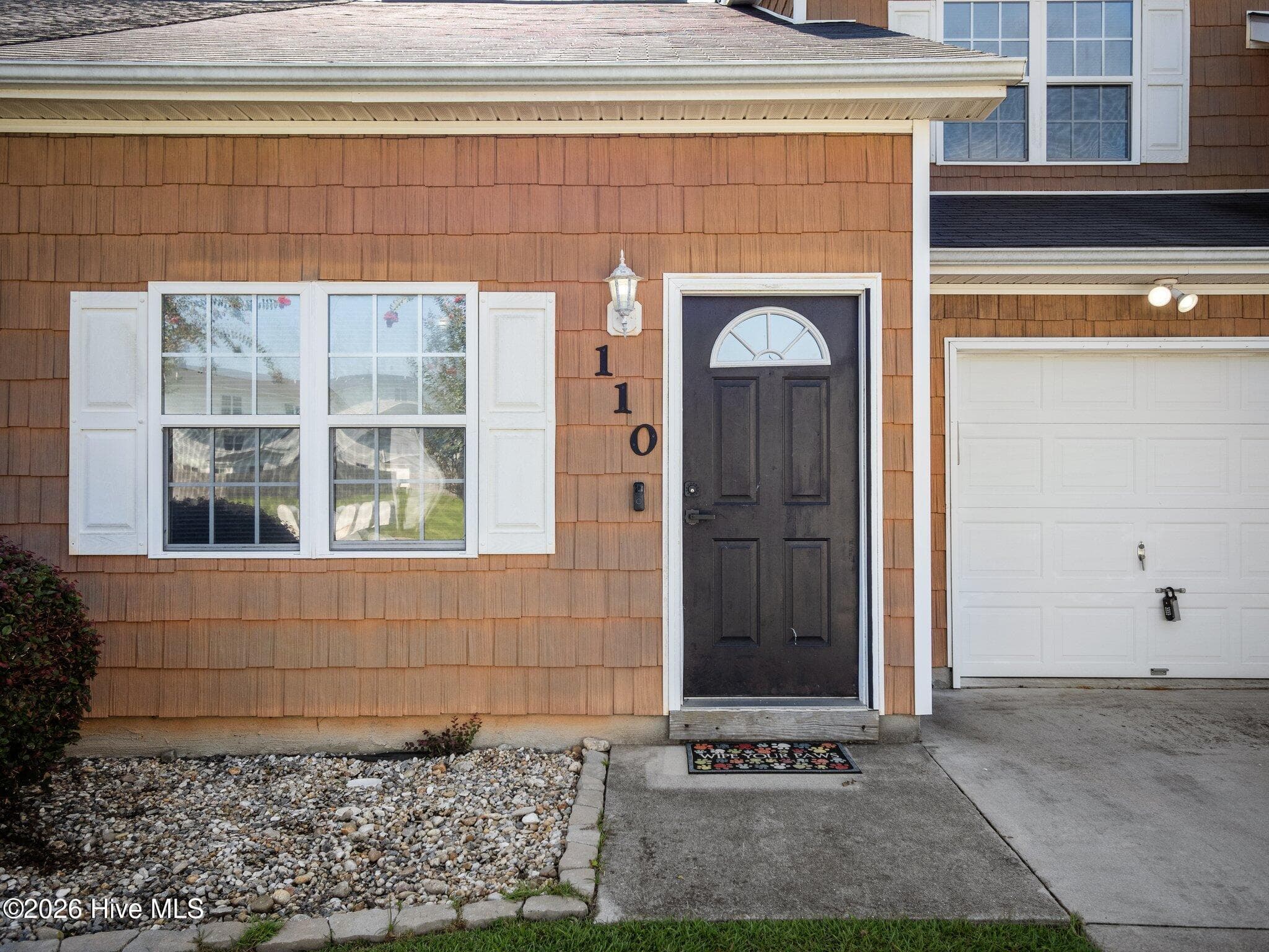 Townhouse at 110 Creeker Town Way, Hubert, NC 28539, photo 10 of 44