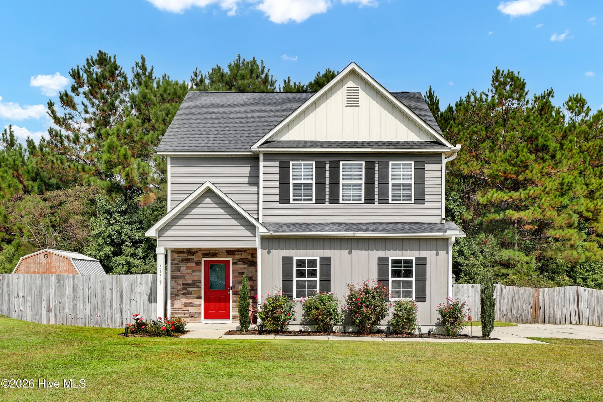 313 Mango Place N, Hubert, NC 28539
