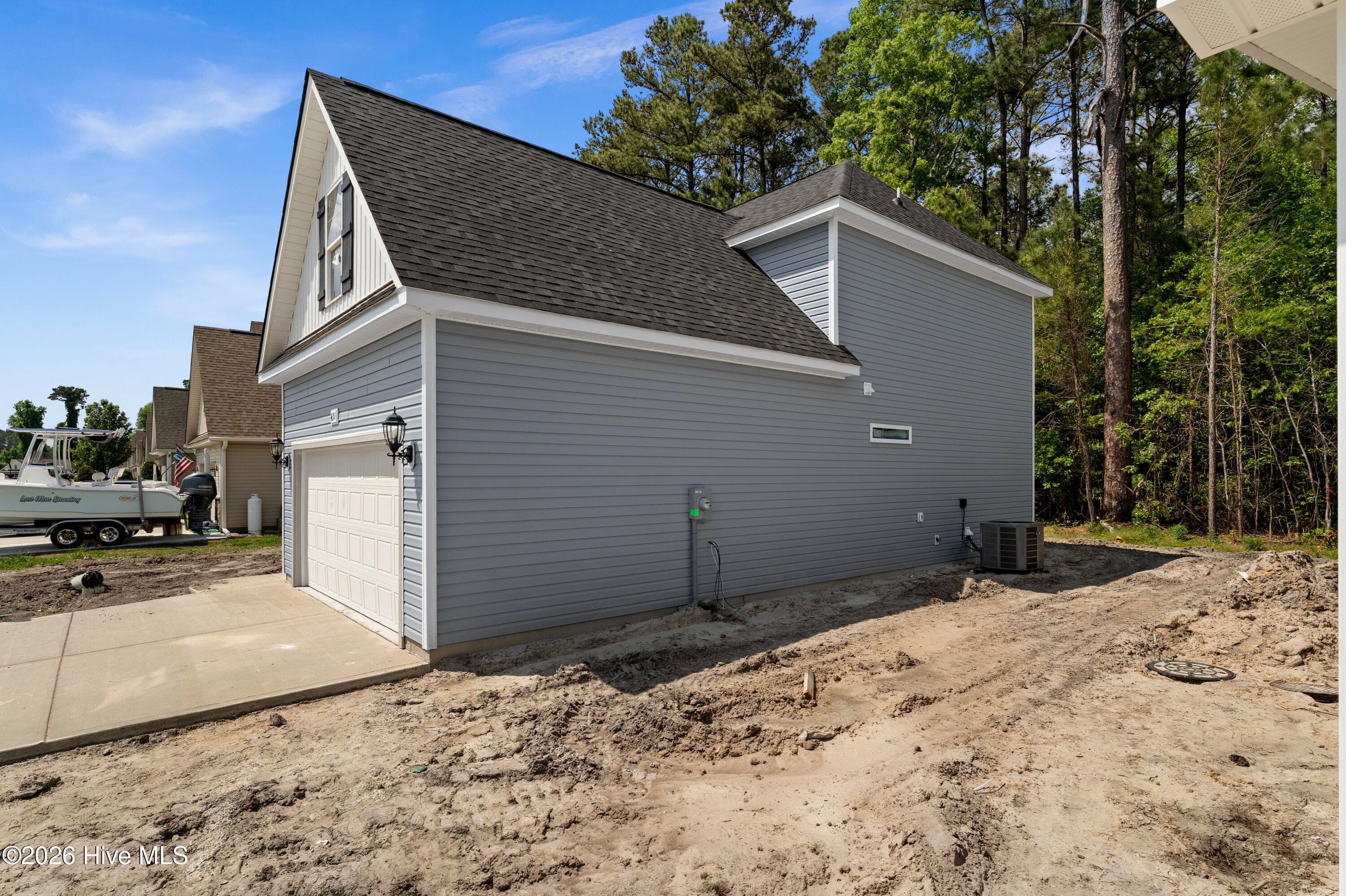Single Family Residence at 431 Peregrine Ridge Drive, New Bern, NC 28560, photo 9 of 90