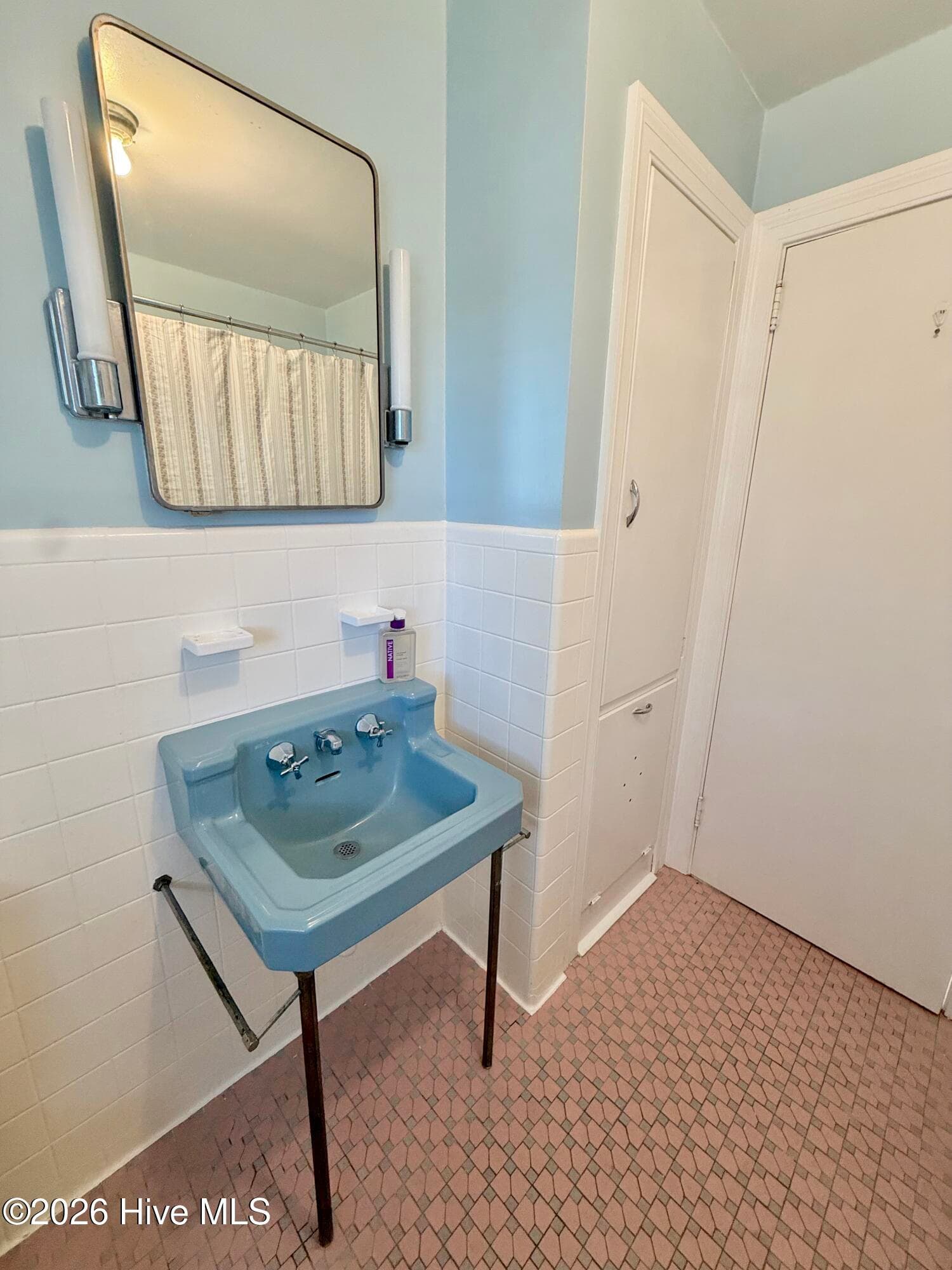 Single Family Residence at 1008 Rhem Street, Kinston, NC 28501, photo 41 of 57