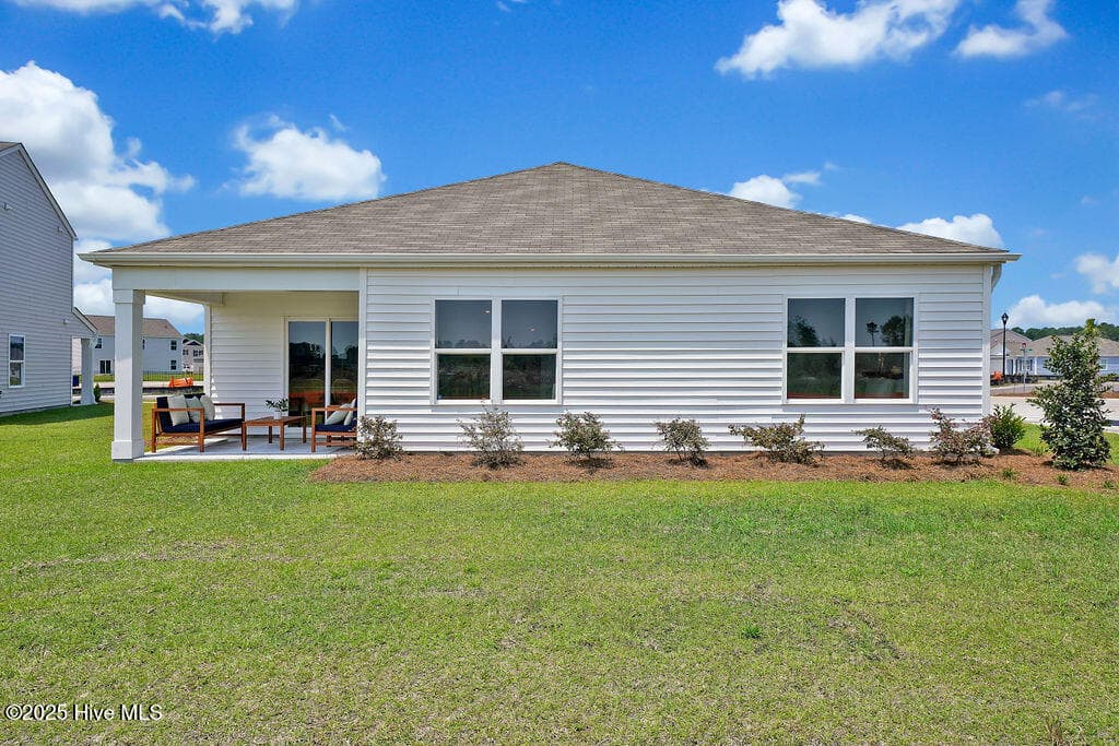The photos you see here are for illustration purposes only, interior and exterior features, options, colors and selections will vary from the homes as built. - 1220 Sabal Palm Street Lot 583, Castle Hayne, NC 28429