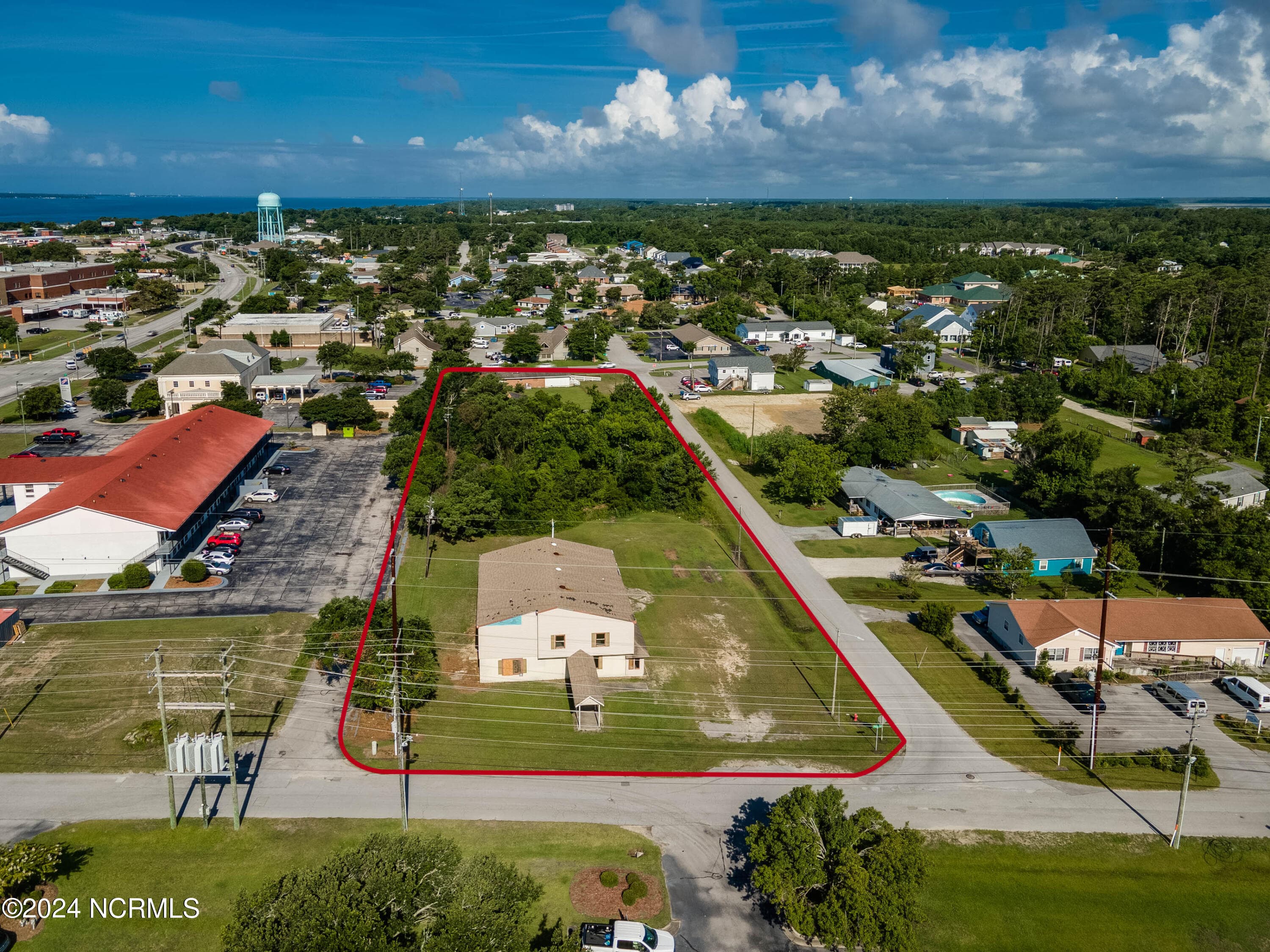 212 N 35th Street, Morehead City, NC 28557