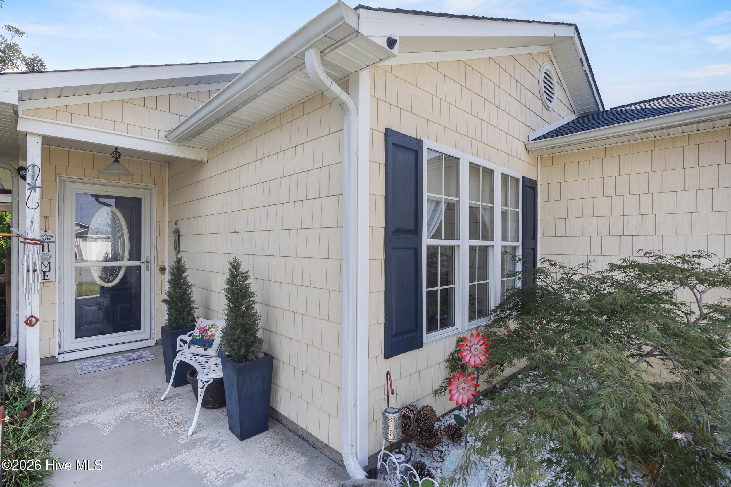 Single Family Residence at 7202 Konlack Court, Wilmington, NC 28411, photo 4 of 29