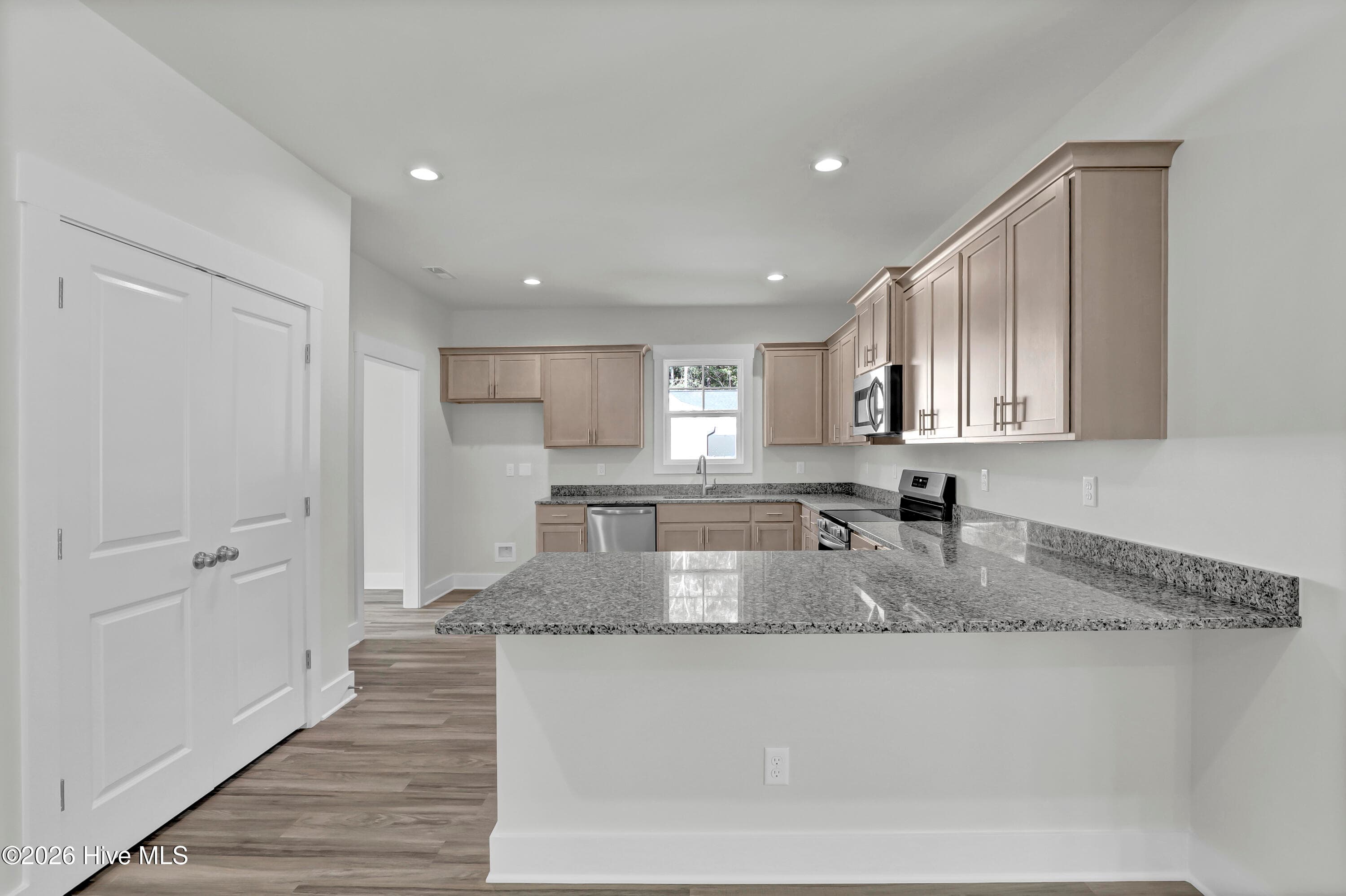 Single Family Residence at 42 Peach Court, Burgaw, NC 28425, photo 12 of 32