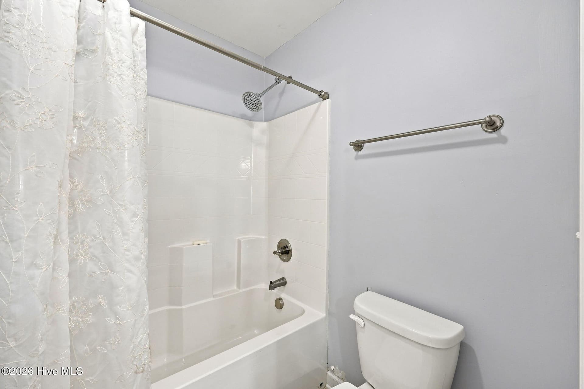 Jack and Jill Bathroom - 108 Katydid Court, Hampstead, NC 28443