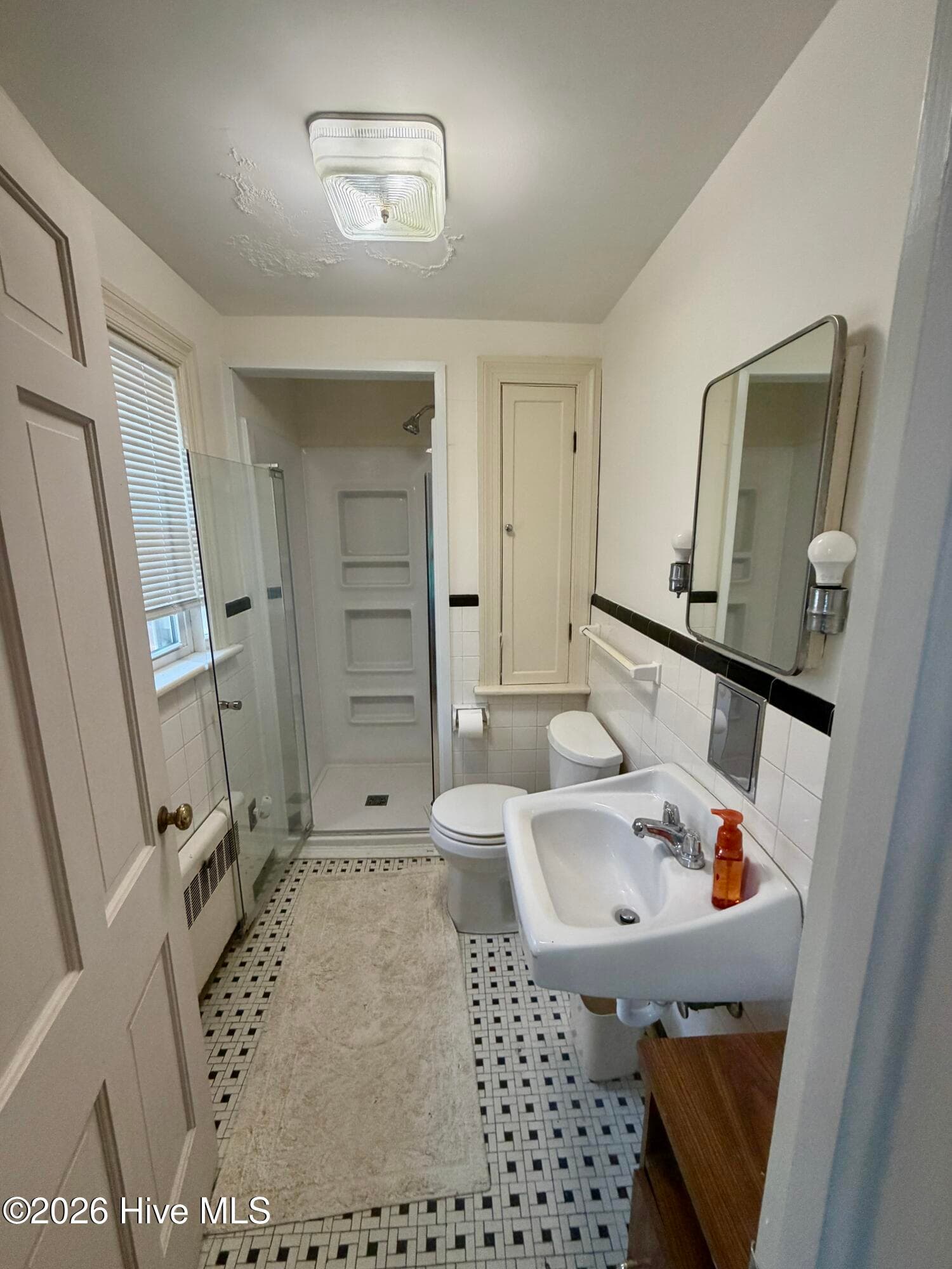 Single Family Residence at 312 N West Street, Ahoskie, NC 27910, photo 3 of 3