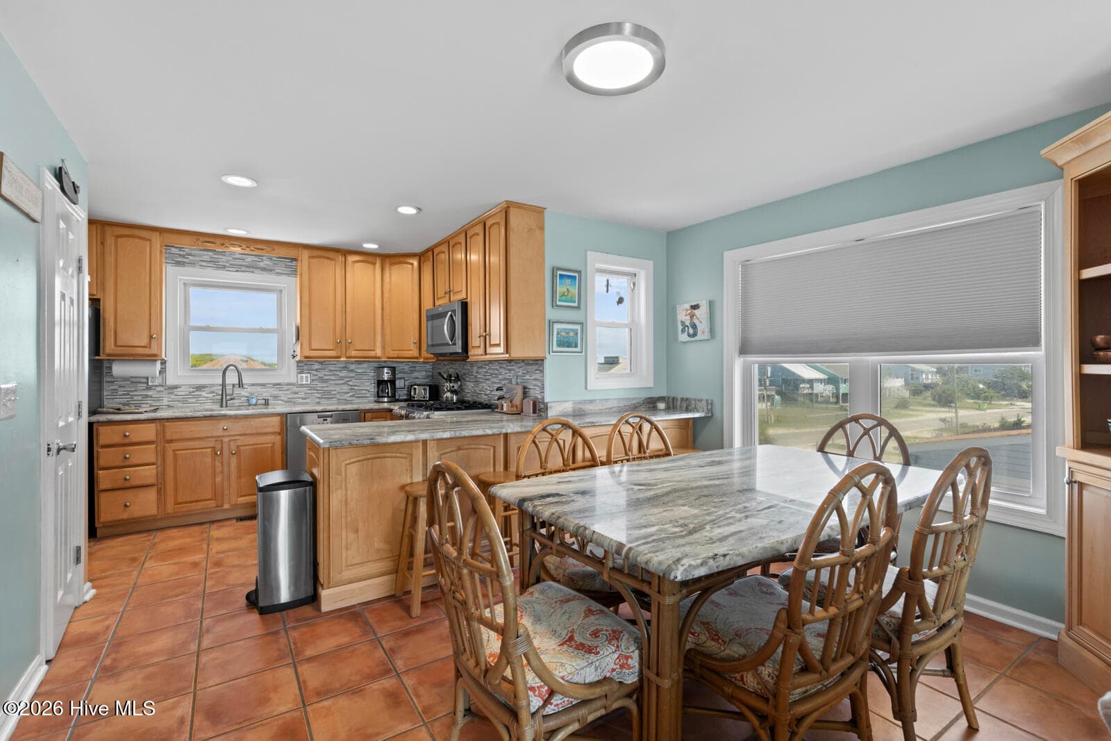 Townhouse at 2276 New River Inlet Road, North Topsail Beach, NC 28460, photo 19 of 41