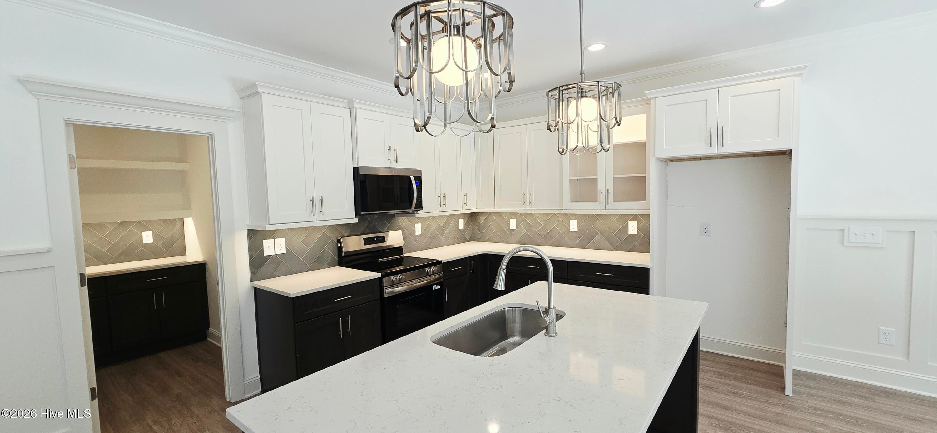 Single Family Residence at 4085 Regina Lane, Ayden, NC 28513, photo 11 of 43