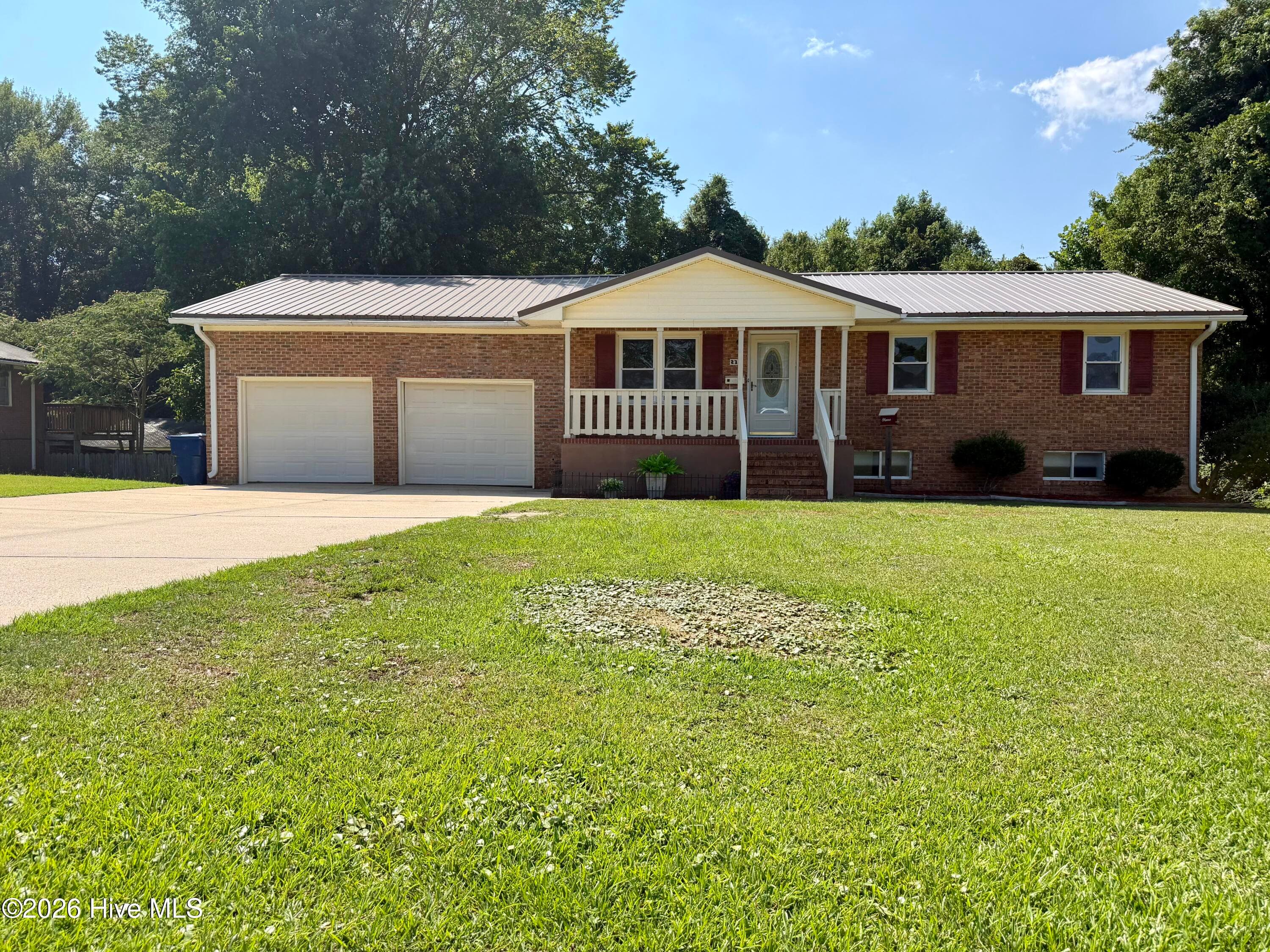 Single Family Residence at 237 Hollywood Boulevard, Havelock, NC 28532, photo 2 of 98