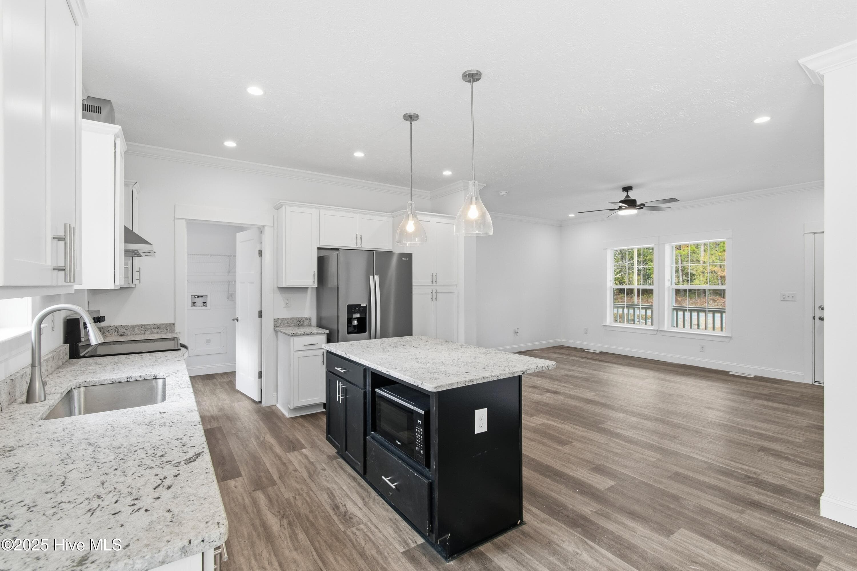 Single Family Residence at 9163 Southern Boulevard SE, Winnabow, NC 28479, photo 14 of 28