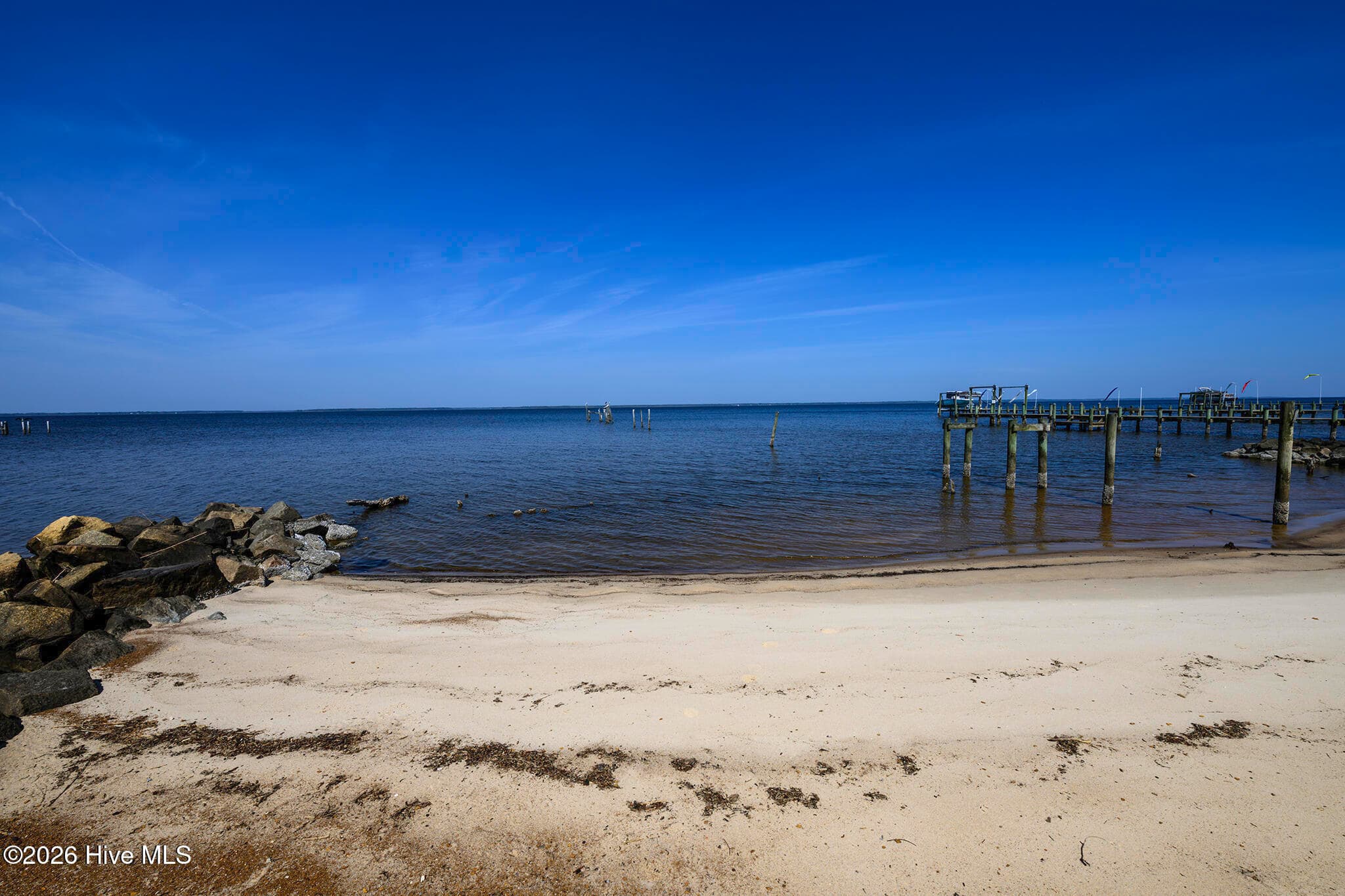 Sandy Beach with Views of Neuse River For Miles - 228 Drake Landing, New Bern, NC 28560