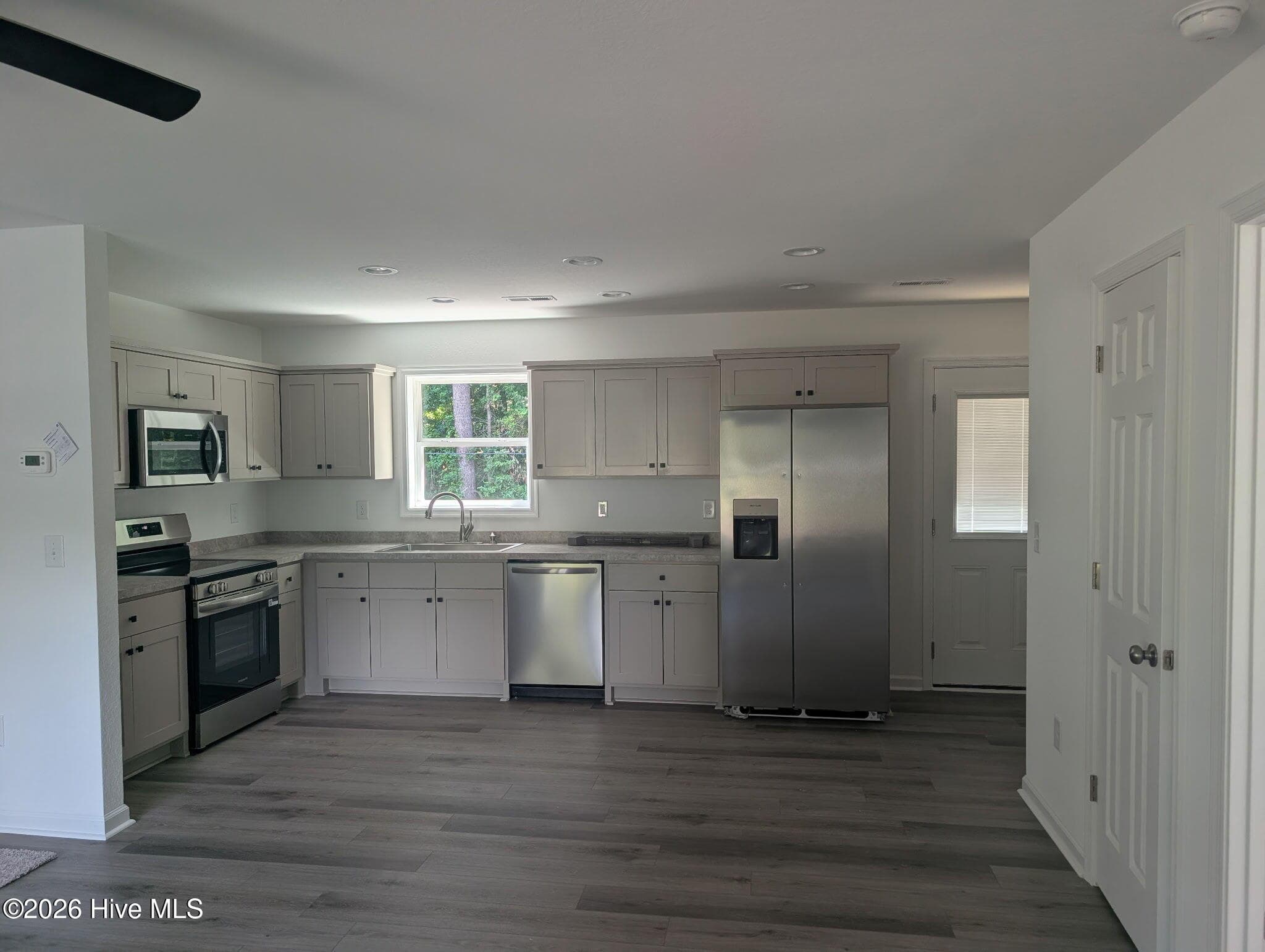 Kitchen - 107 Poplar Circle, Moyock, NC 27958
