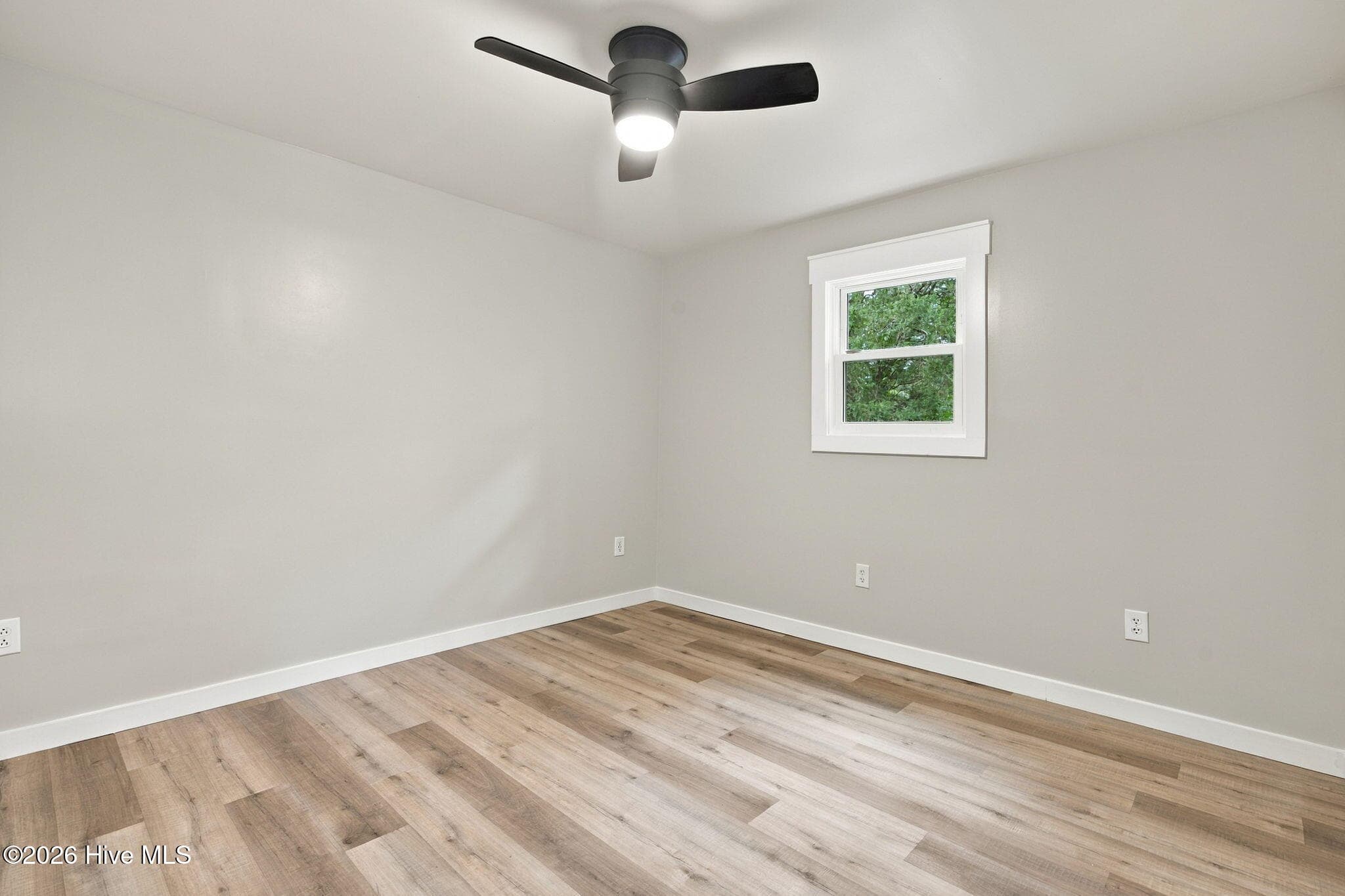Single Family Residence at 190 Old Bridge Road, Rocky Point, NC 28457, photo 22 of 46