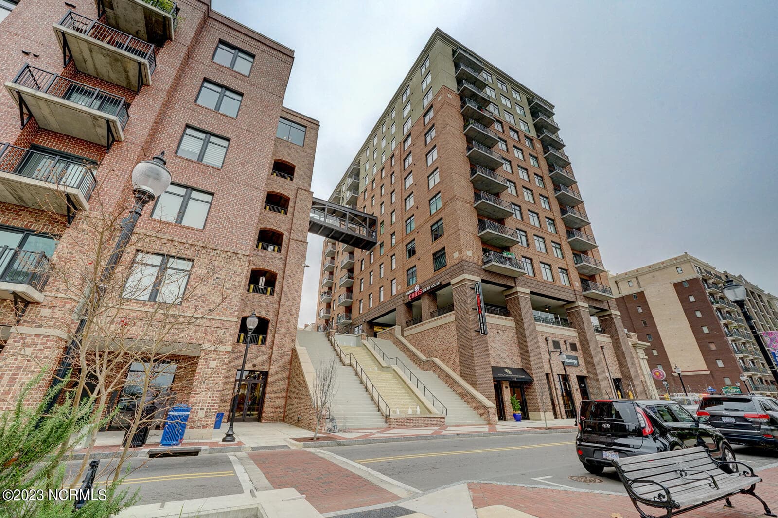 240 N Water Street Apt 753, Wilmington, NC 28401