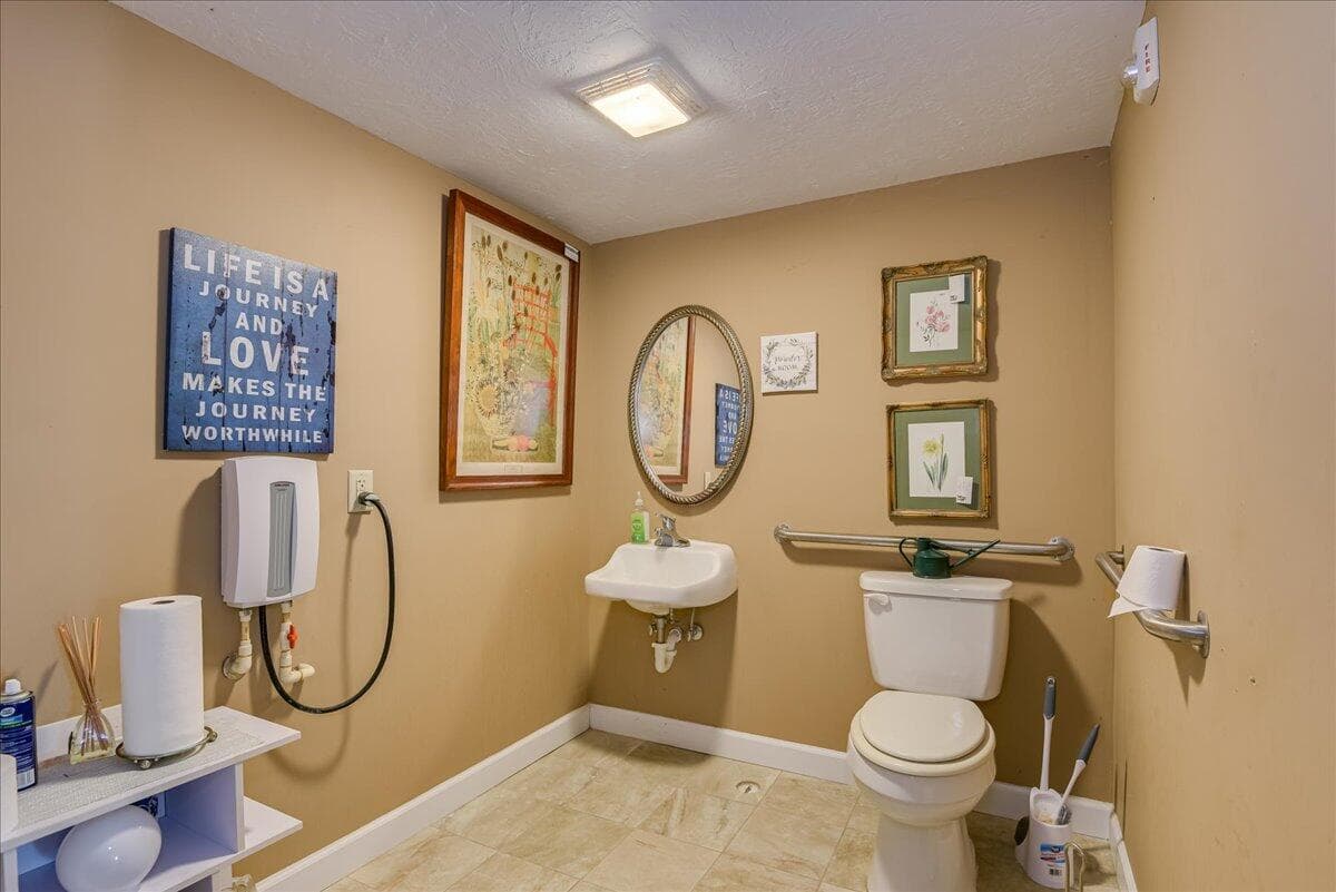 Business at 114 W 6th Street, Waynesboro, GA 30830, photo 19 of 75