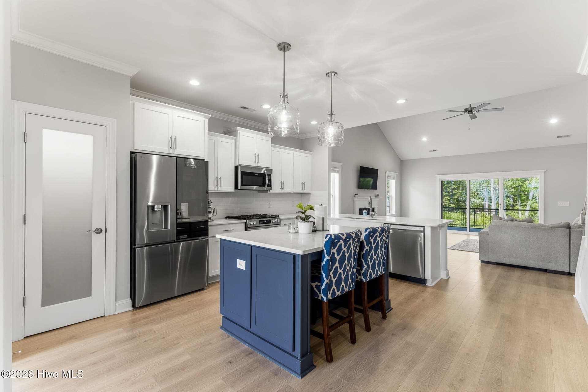 Single Family Residence at 177 Tilloo Cut Way, Hampstead, NC 28443, photo 11 of 74