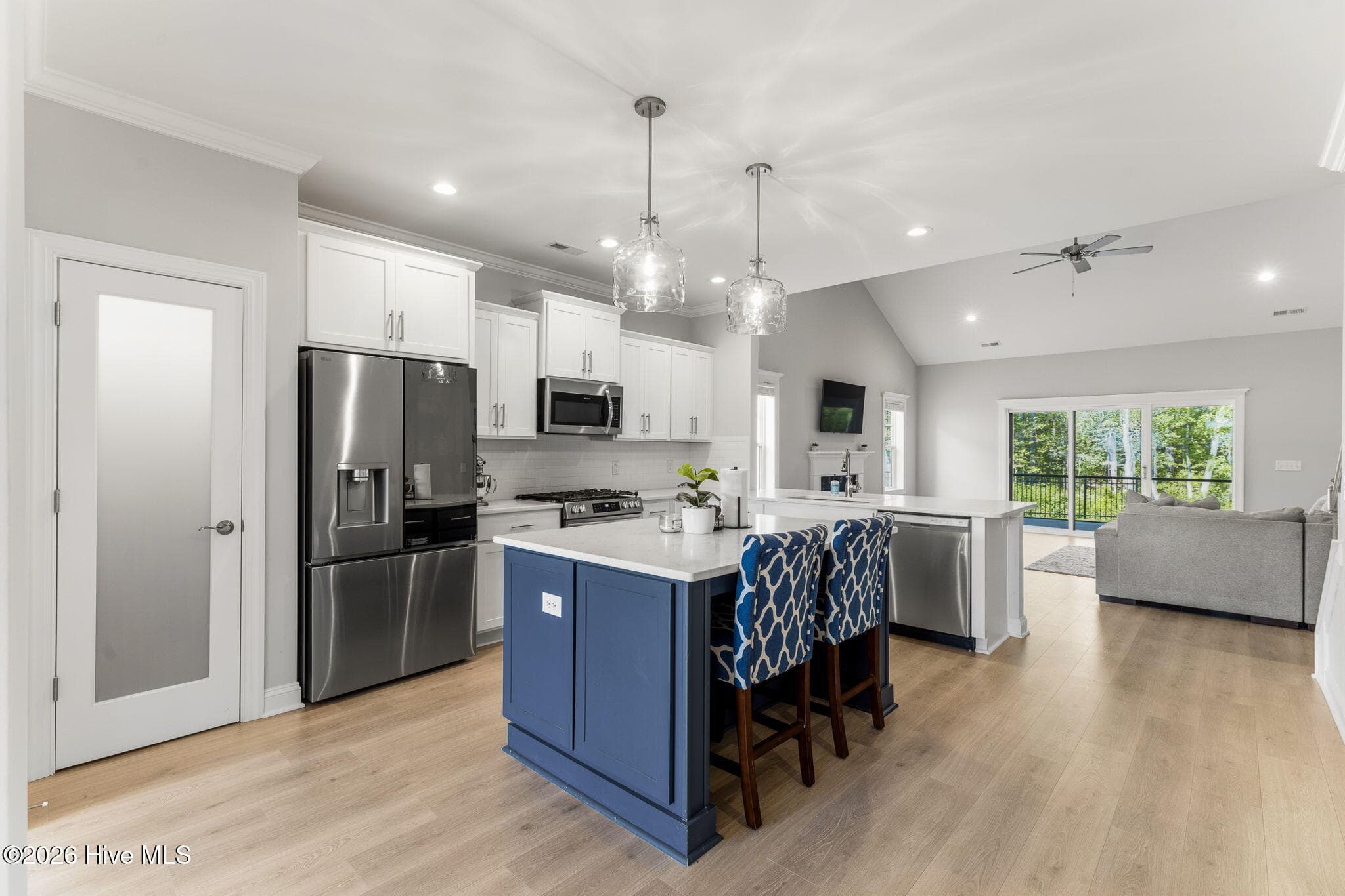 Single Family Residence at 177 Tilloo Cut Way, Hampstead, NC 28443, photo 11 of 74