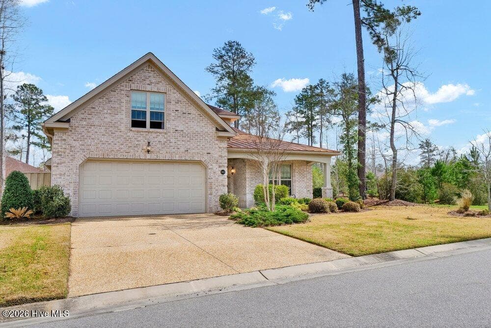 Single Family Residence at 3612 Excelsior Lane, Castle Hayne, NC 28429, photo 2 of 8