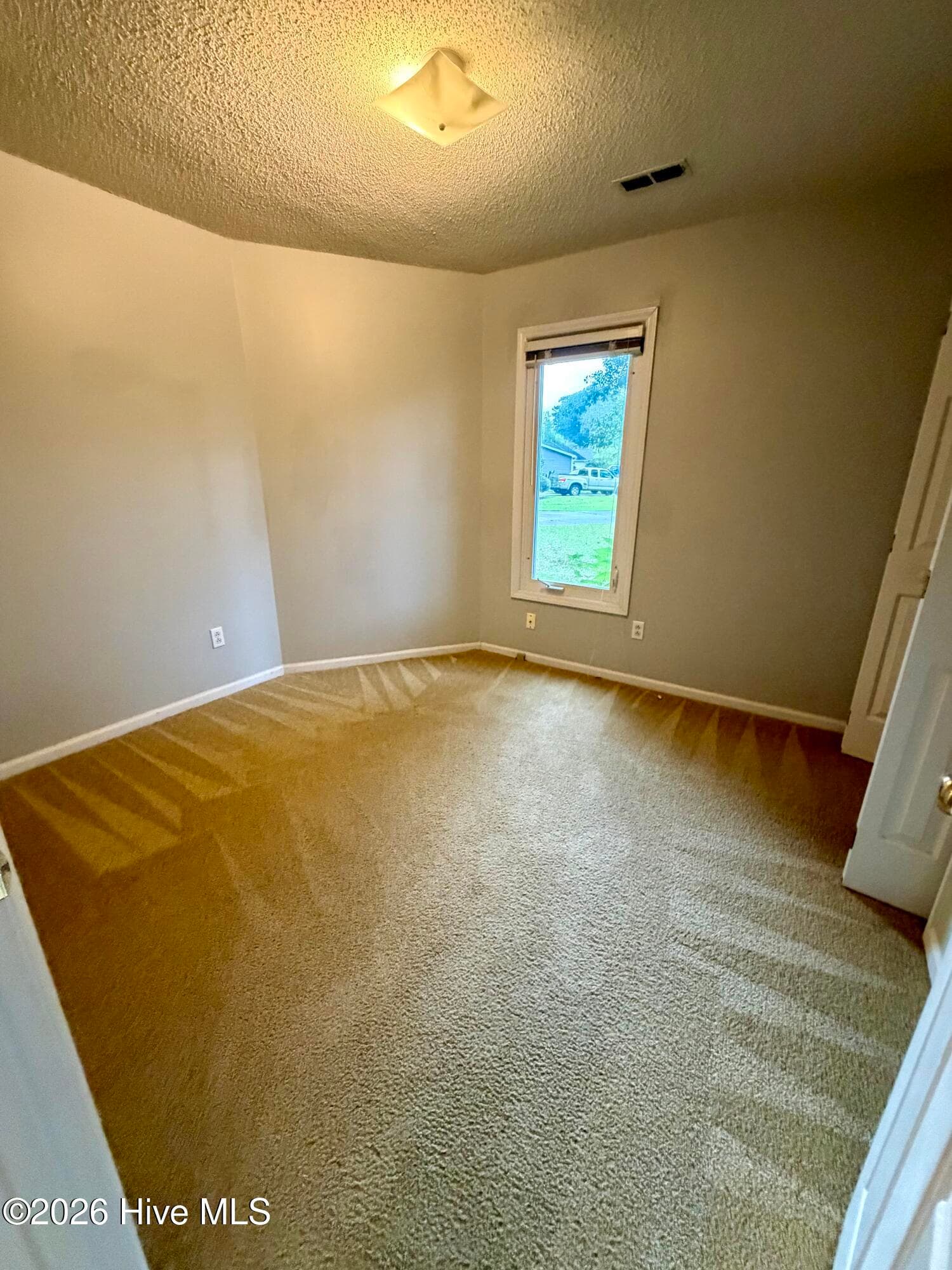 Single Family Residence at 105 Norman Court, New Bern, NC 28560, photo 11 of 30