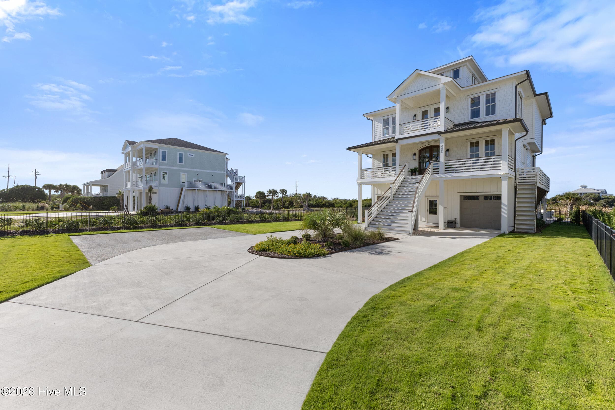 Single Family Residence at 405 New River Inlet Road, North Topsail Beach, NC 28460, photo 8 of 96