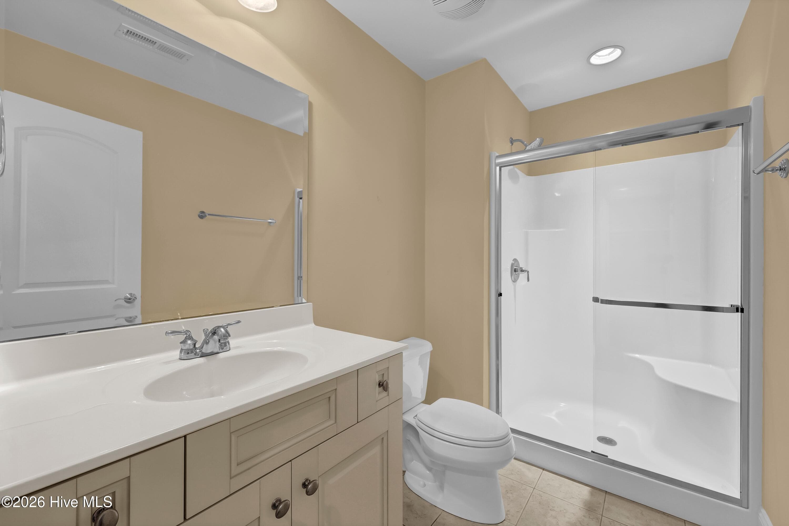 Single Family Residence at 405 Moss Tree Drive, Wilmington, NC 28405, photo 25 of 49