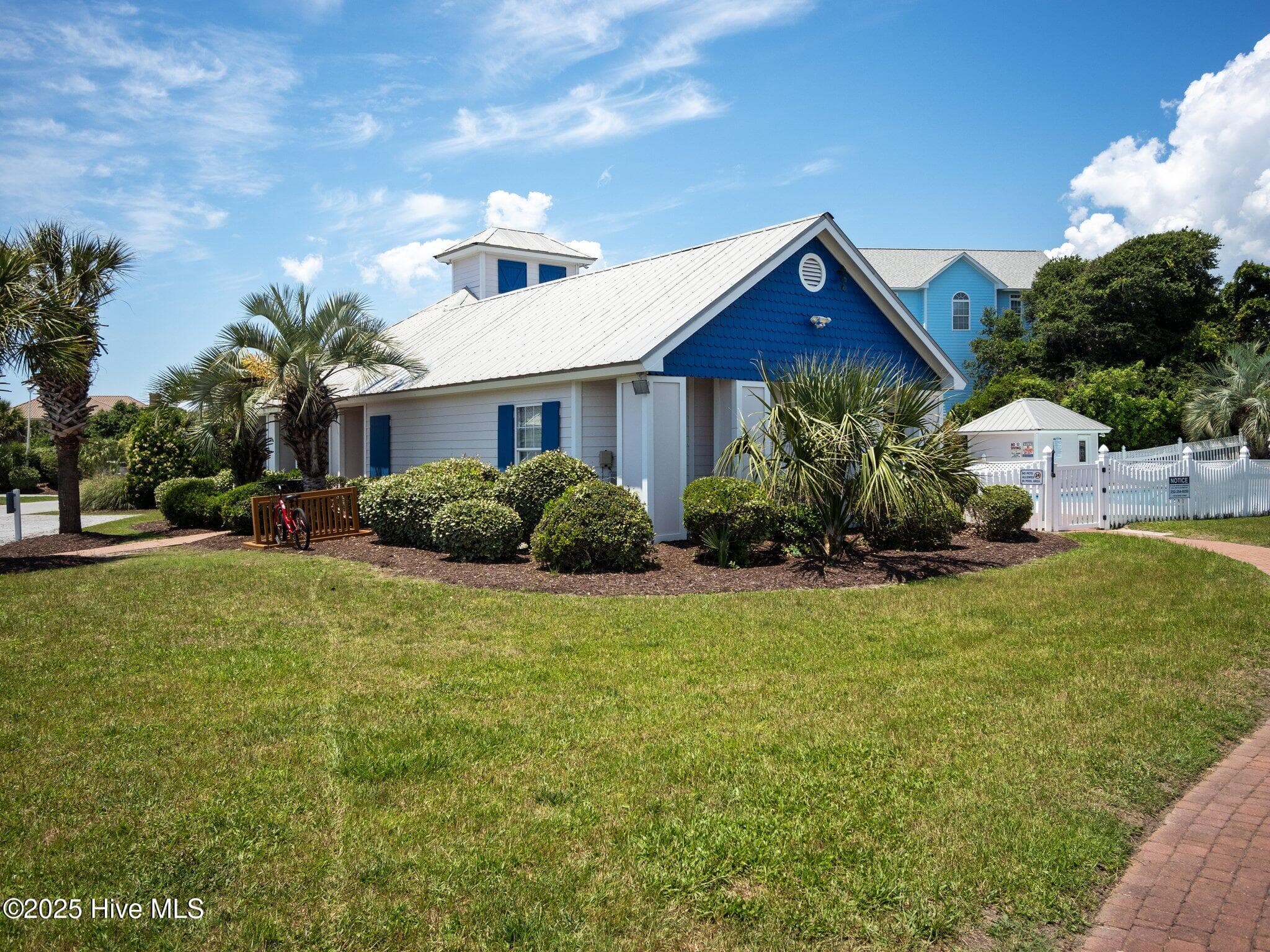Single Family Residence at 9902 Colonel Hanson Court, Emerald Isle, NC 28594, photo 49 of 56