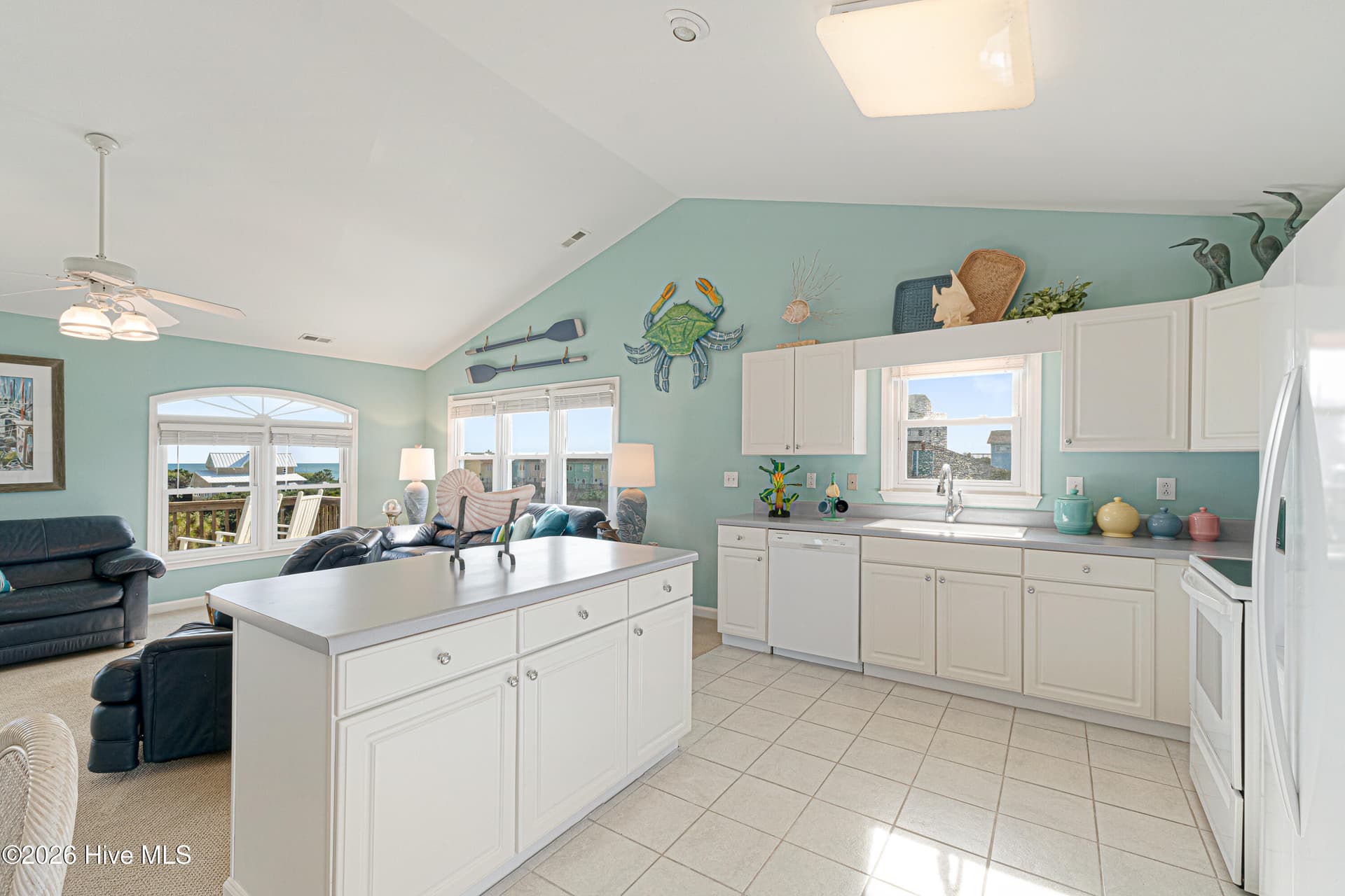 Single Family Residence at 118 Heverly Drive, Emerald Isle, NC 28594, photo 16 of 61